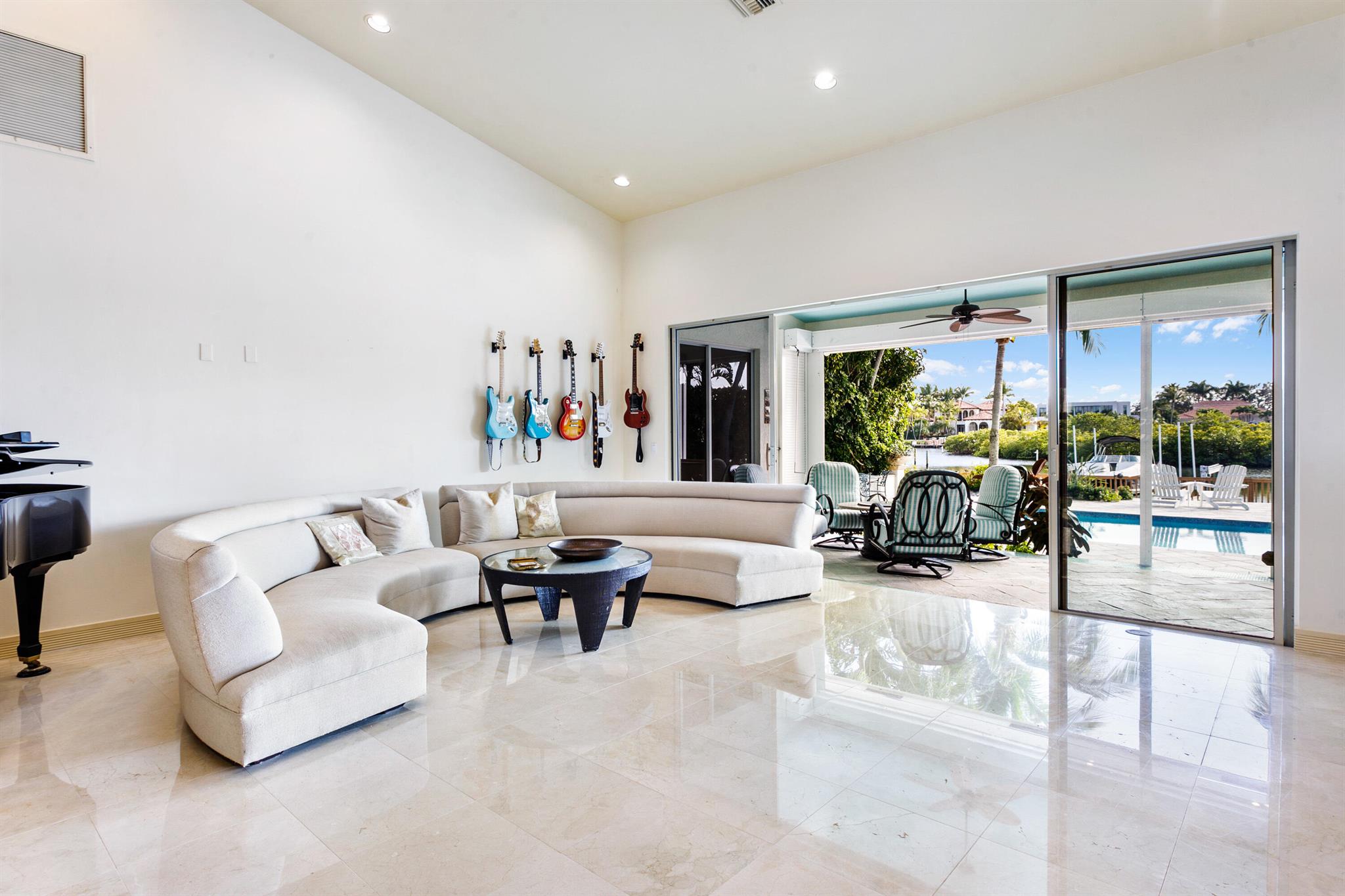Photo 13 of home located at 251 Regatta Drive, Jupiter FL