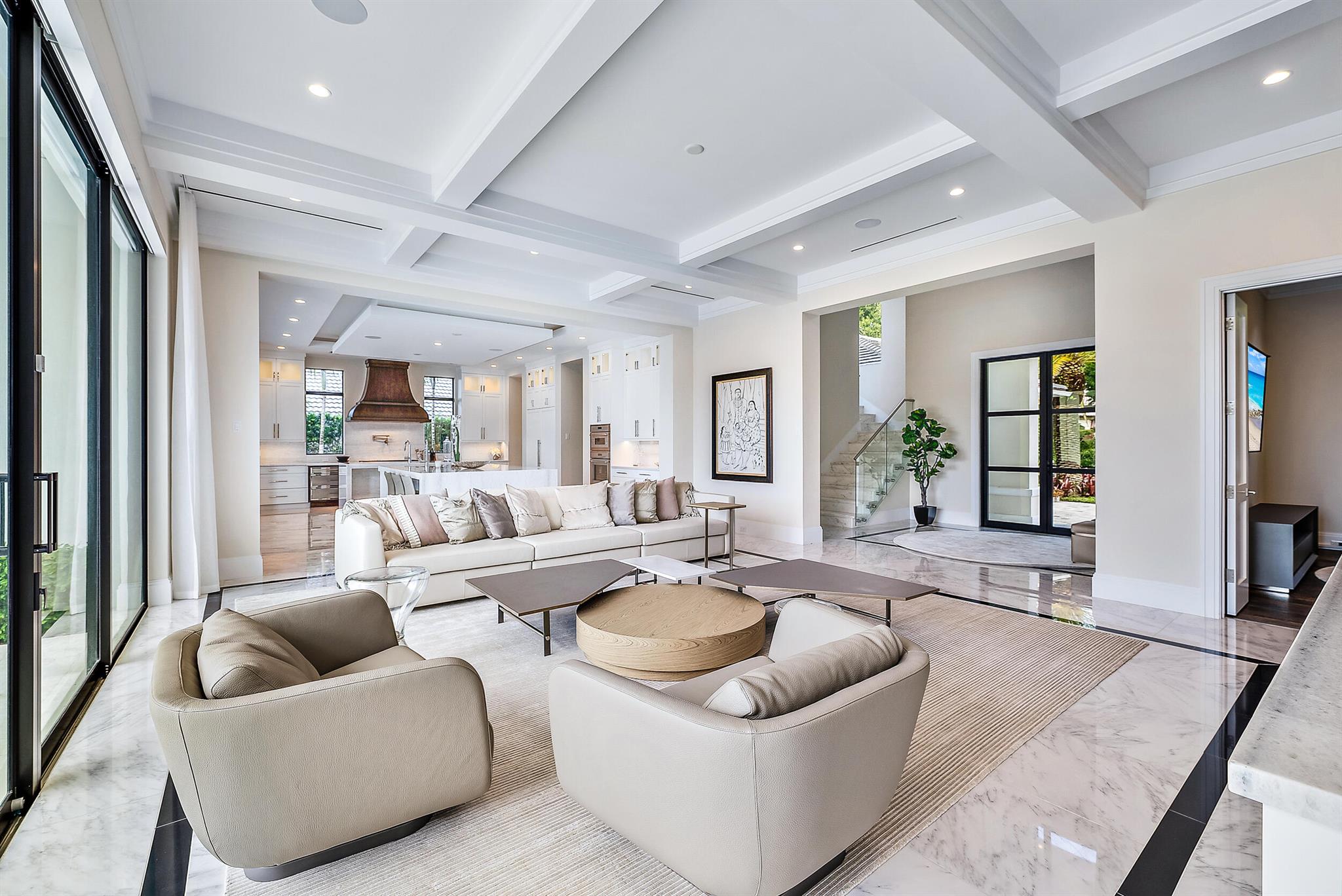 Photo 9 of home located at 107 Quayside Drive, Jupiter FL