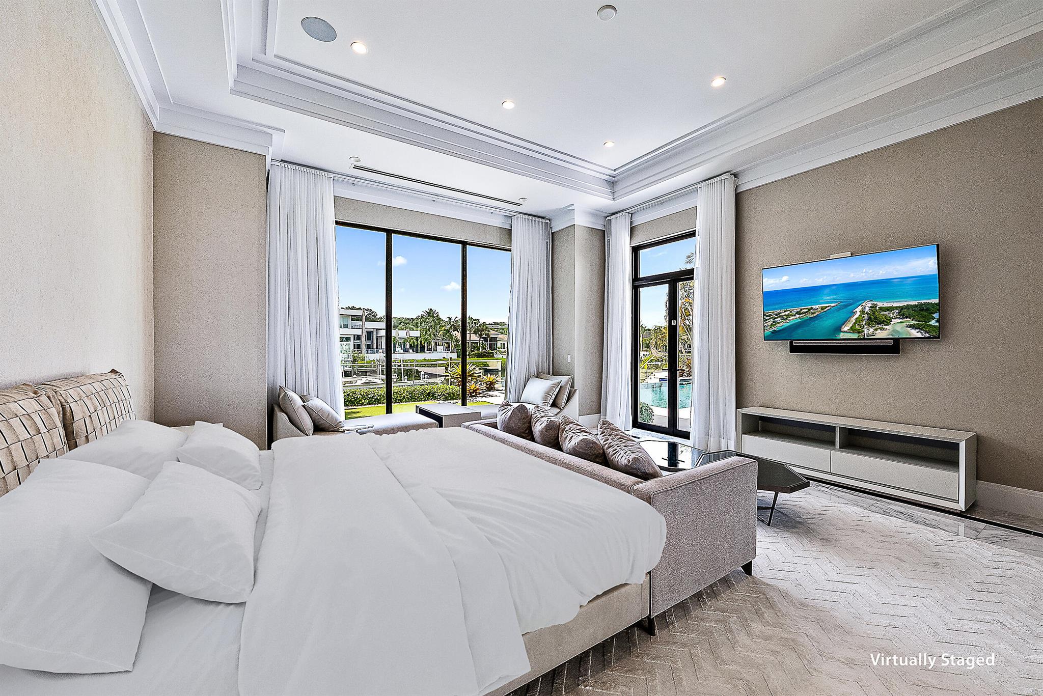 Photo 20 of home located at 107 Quayside Drive, Jupiter FL