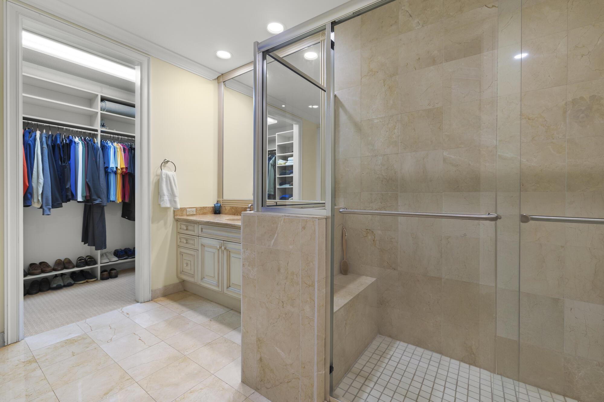 Photo 14 of home located at 7383 Orangewood Lane 103, Boca Raton FL