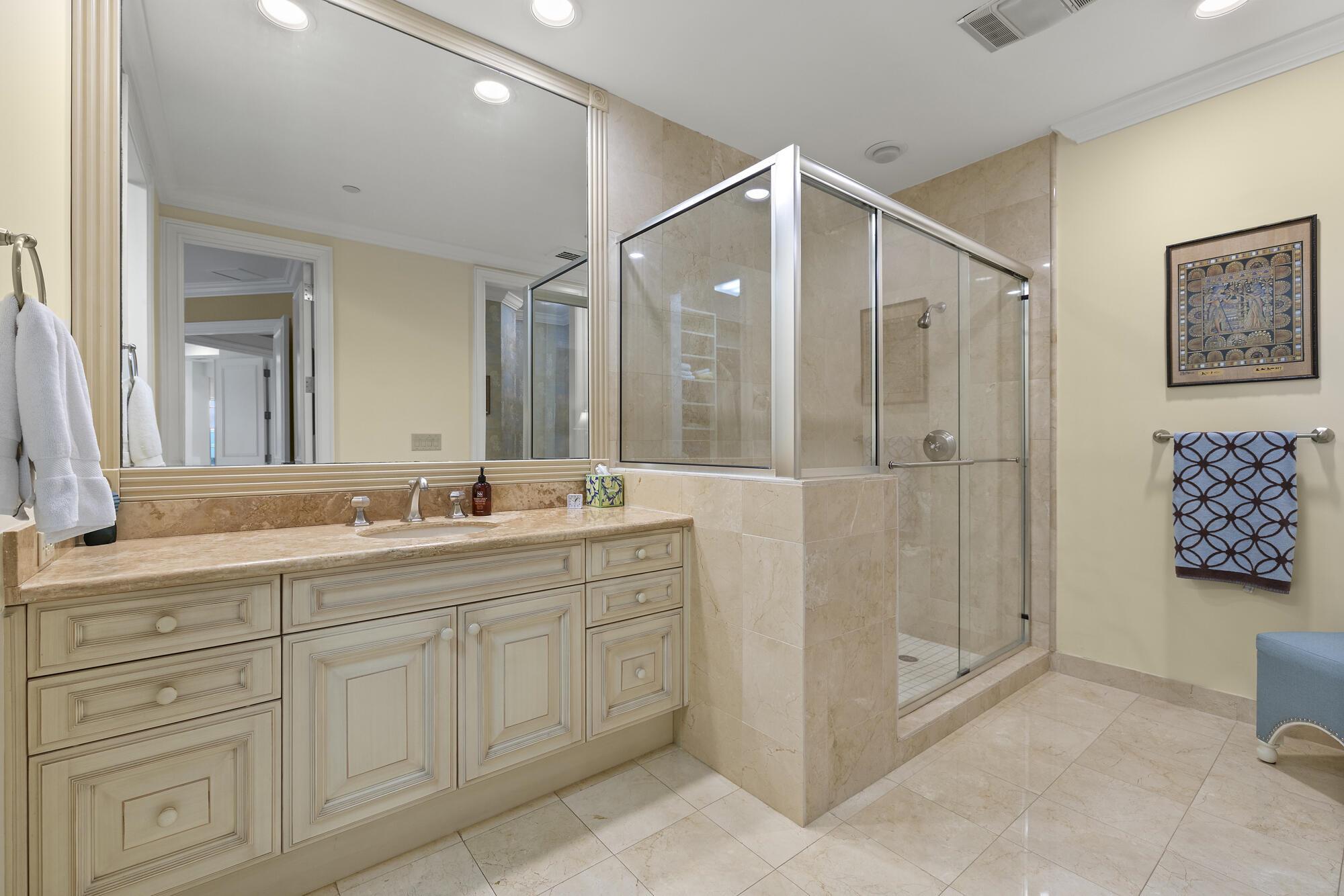 Photo 15 of home located at 7383 Orangewood Lane 103, Boca Raton FL