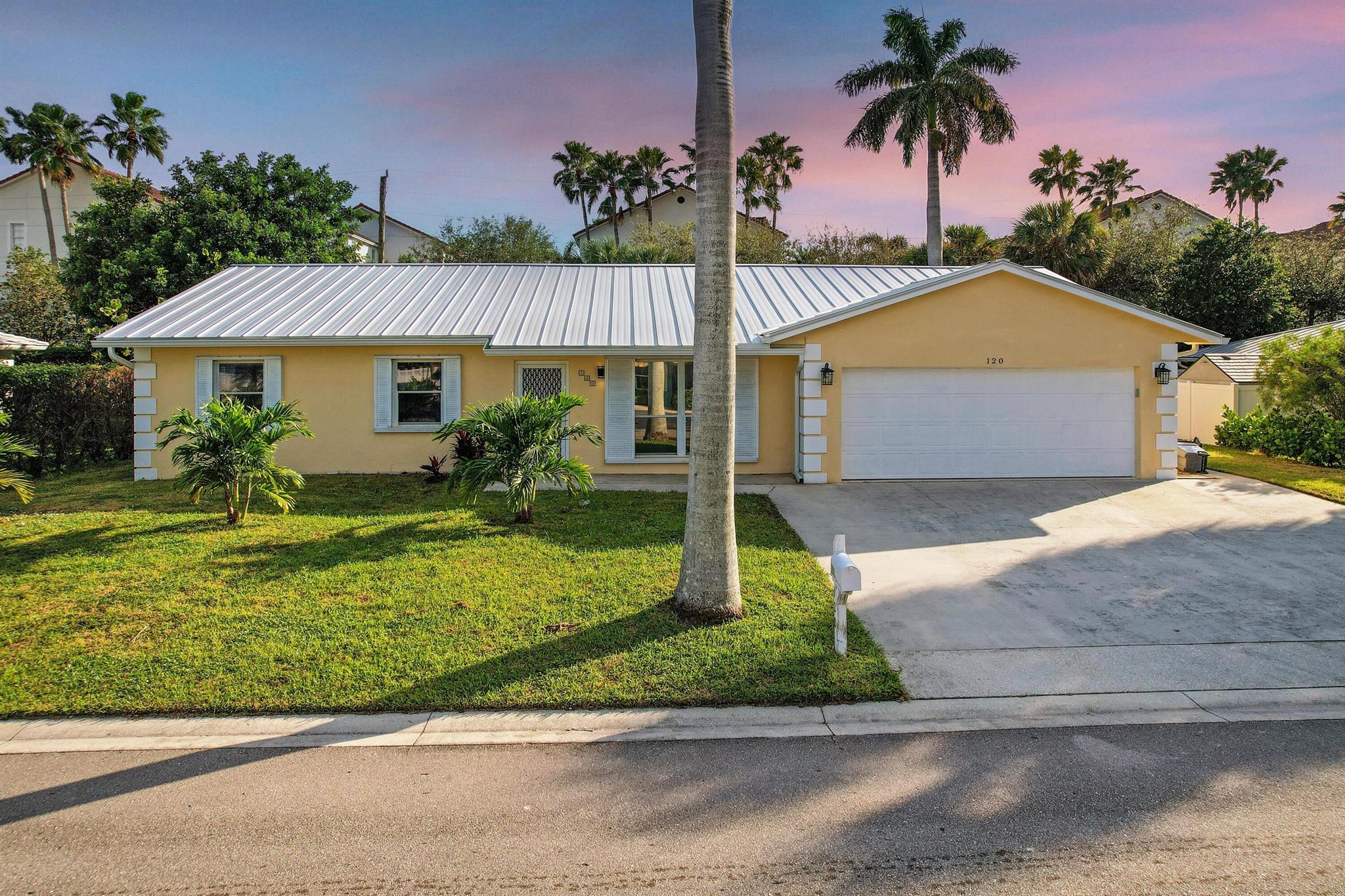 120 Park Lane Unit , Hypoluxo, Florida 33462