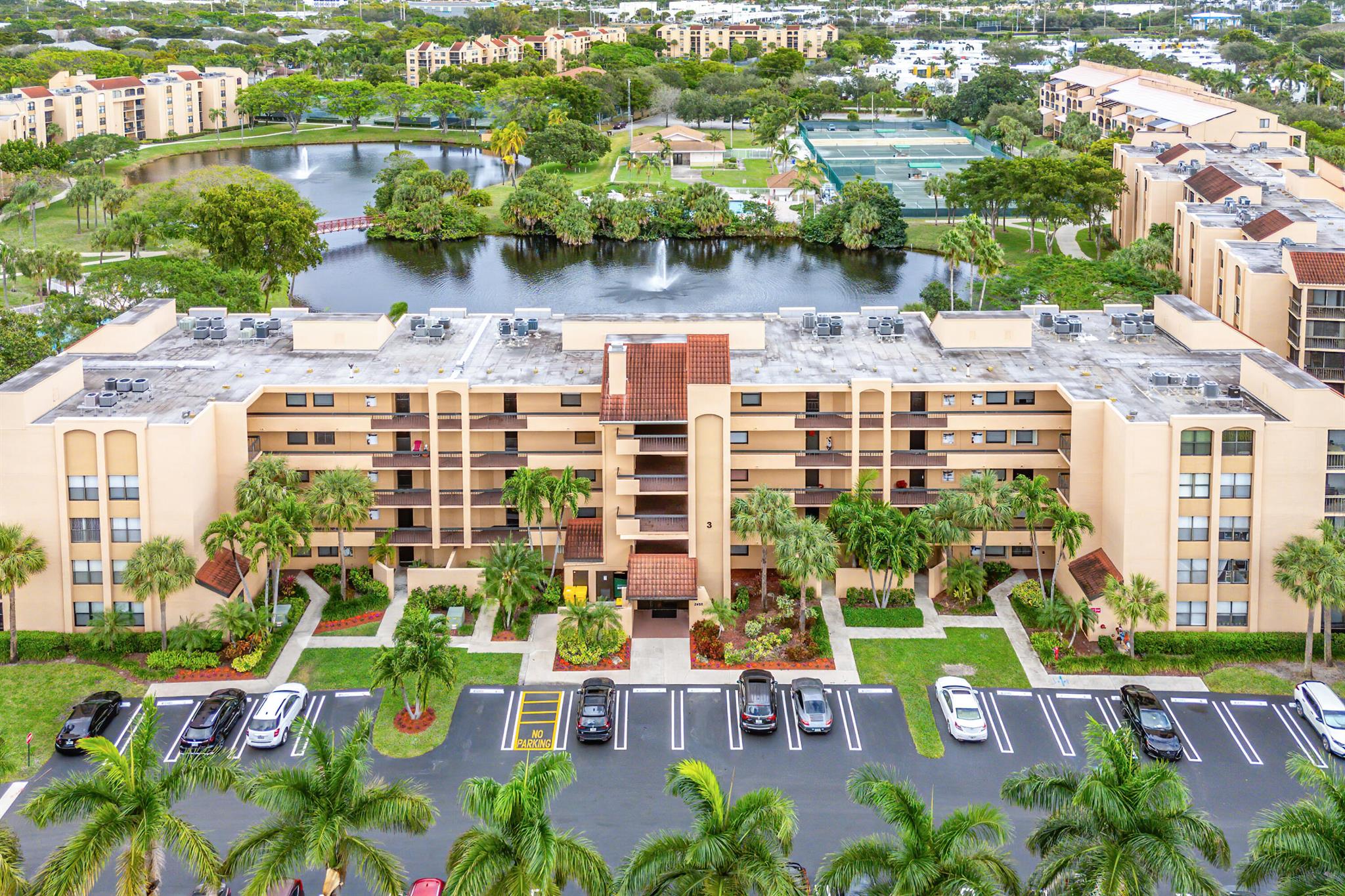 2455 Lindell Boulevard 3309