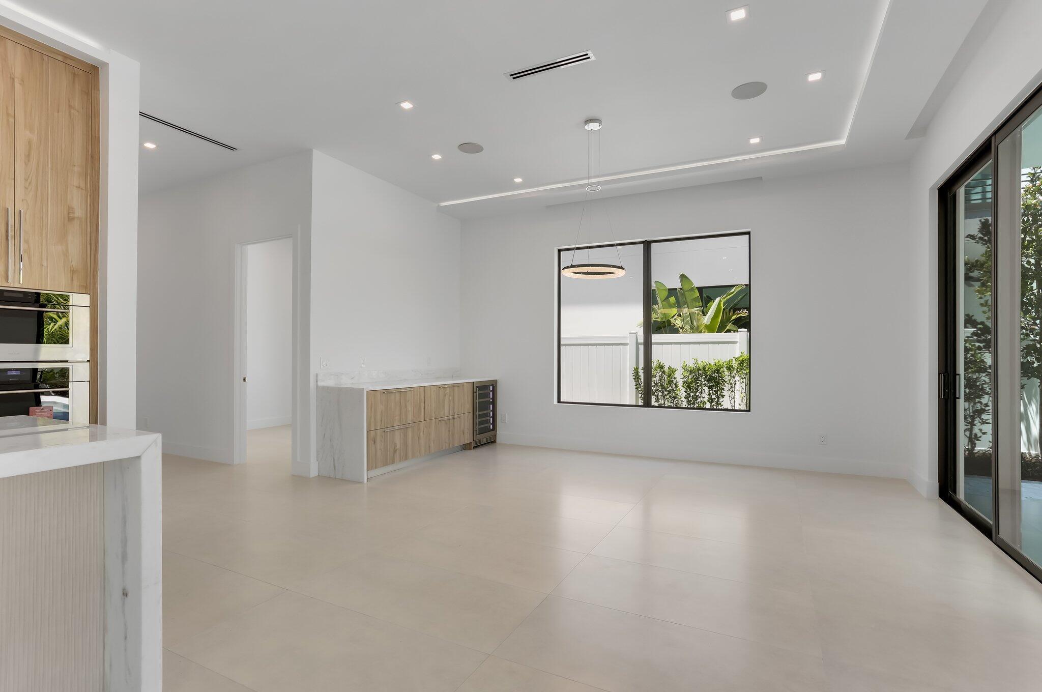 237 NE 11th Street