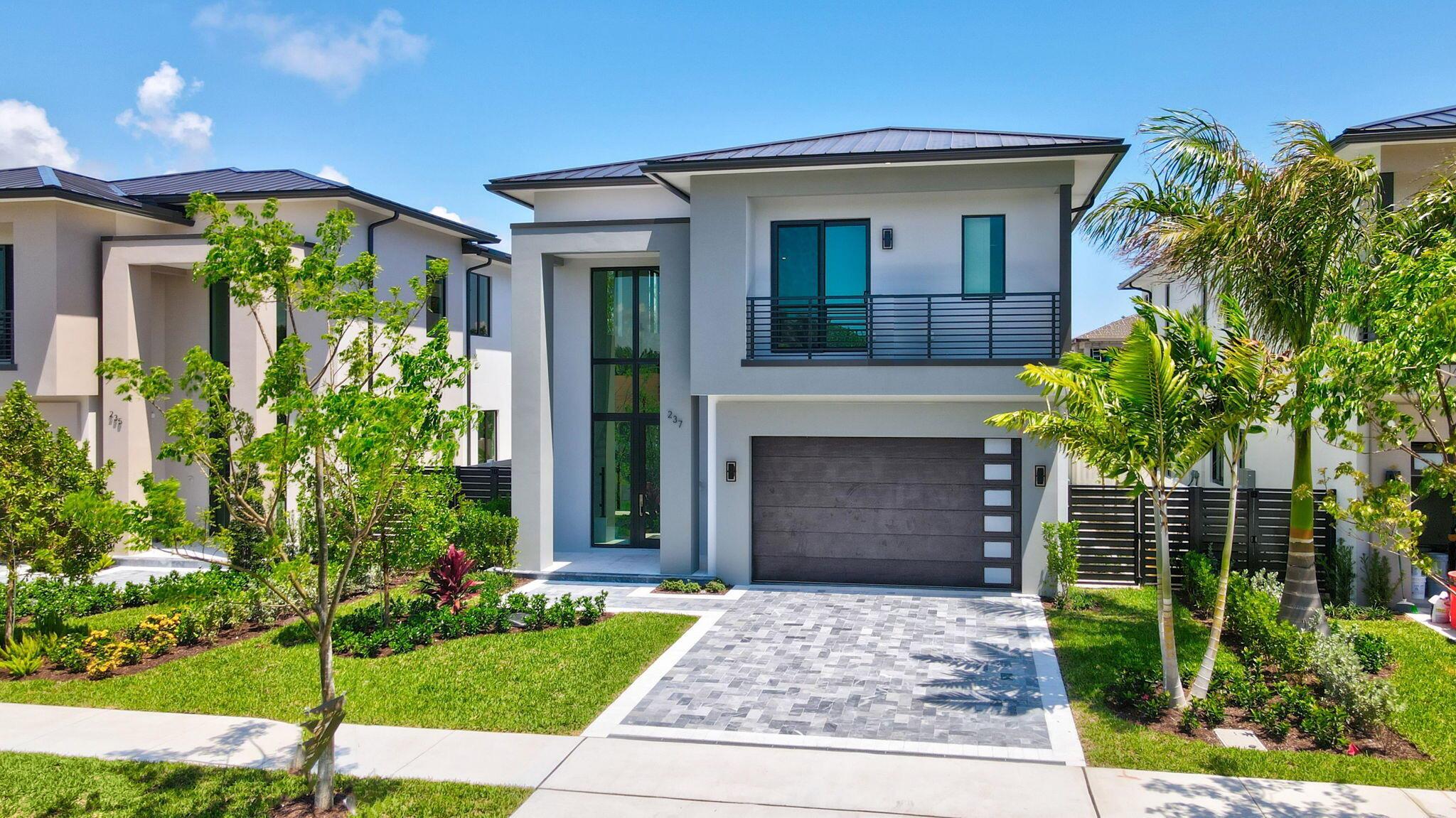 237 NE 11th Street