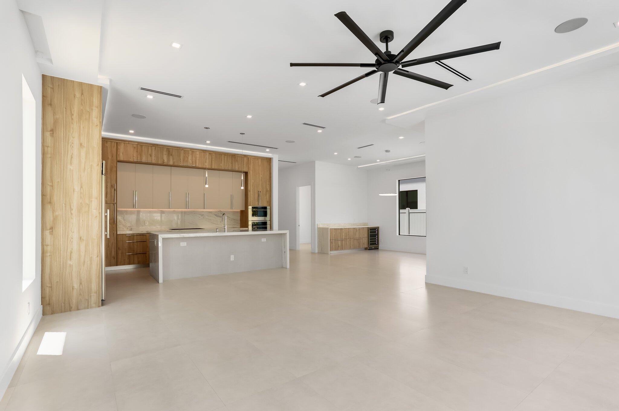 237 NE 11th Street
