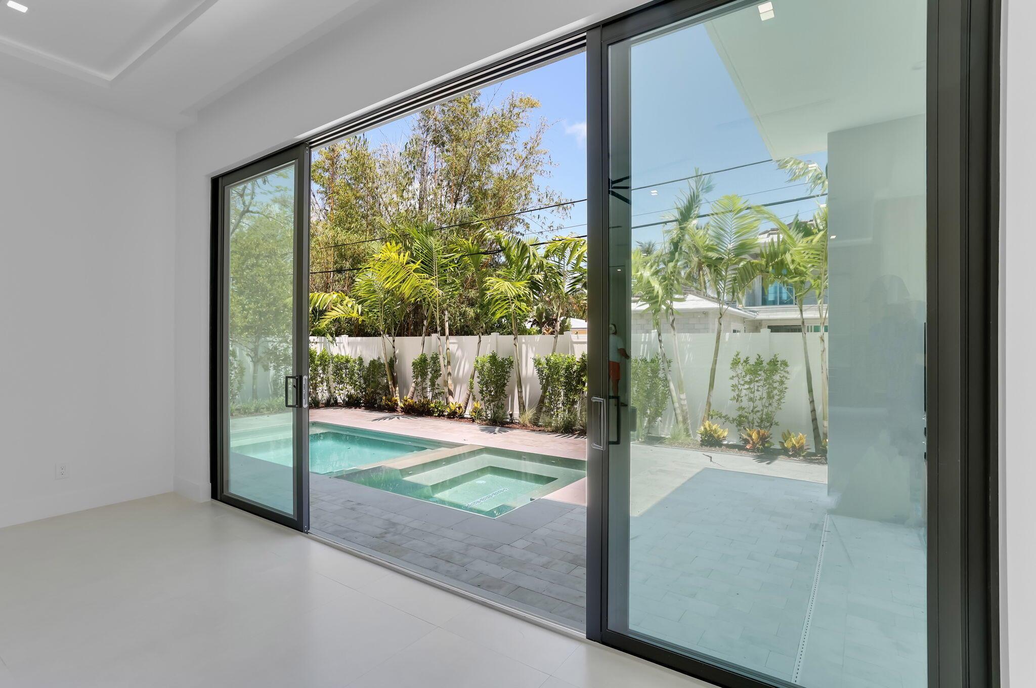 237 NE 11th Street