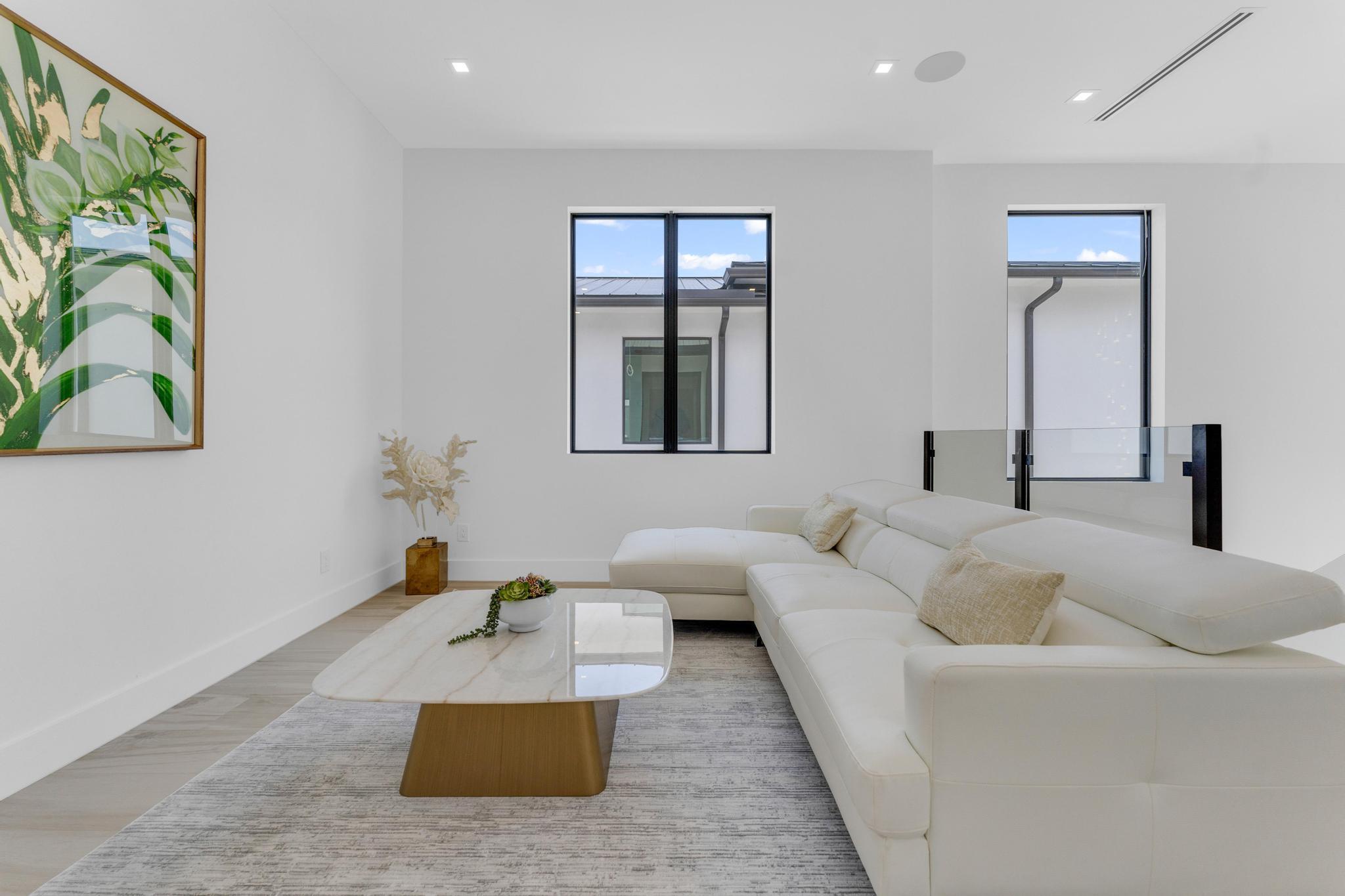 237 NE 11th Street
