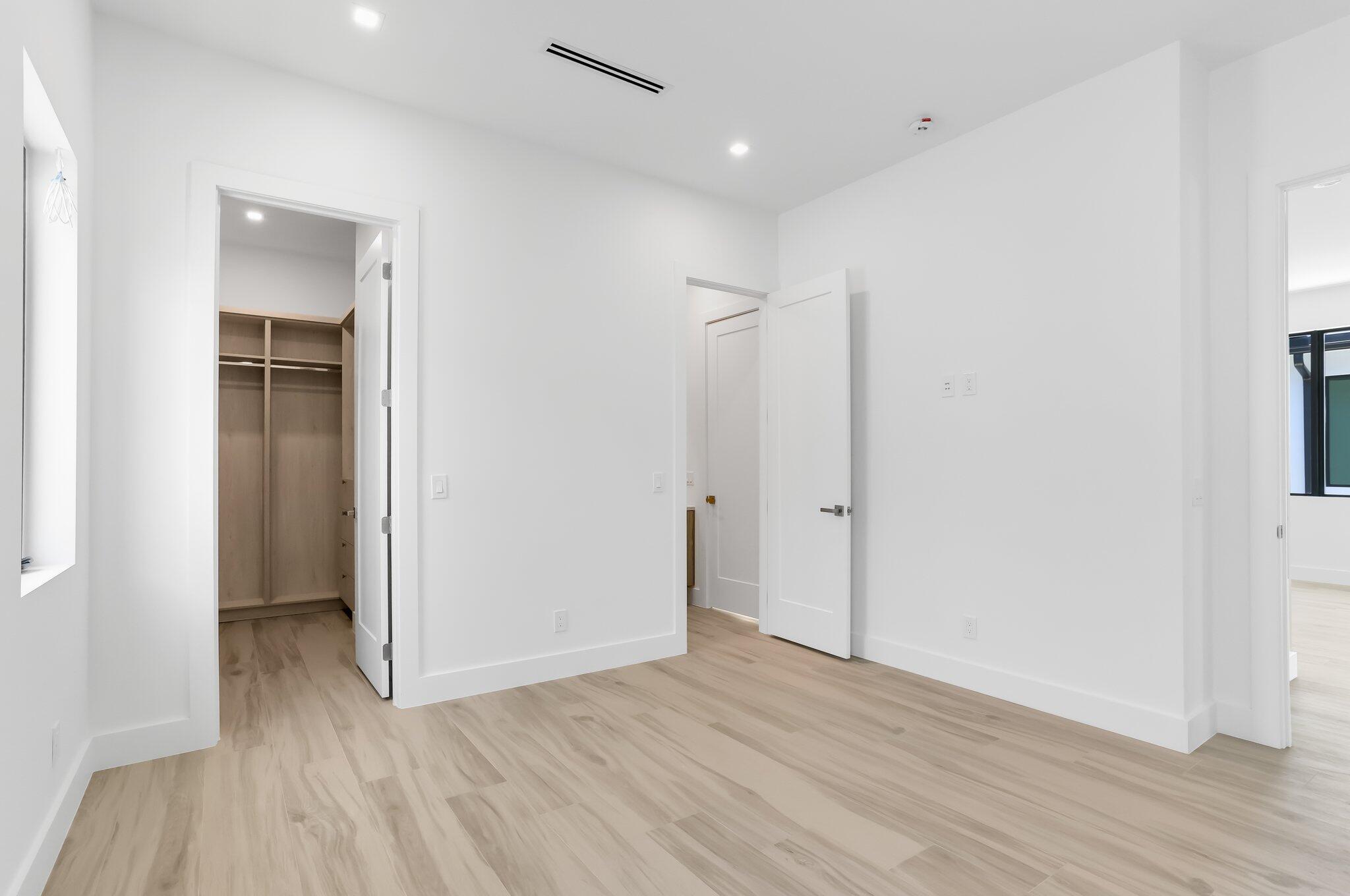237 NE 11th Street