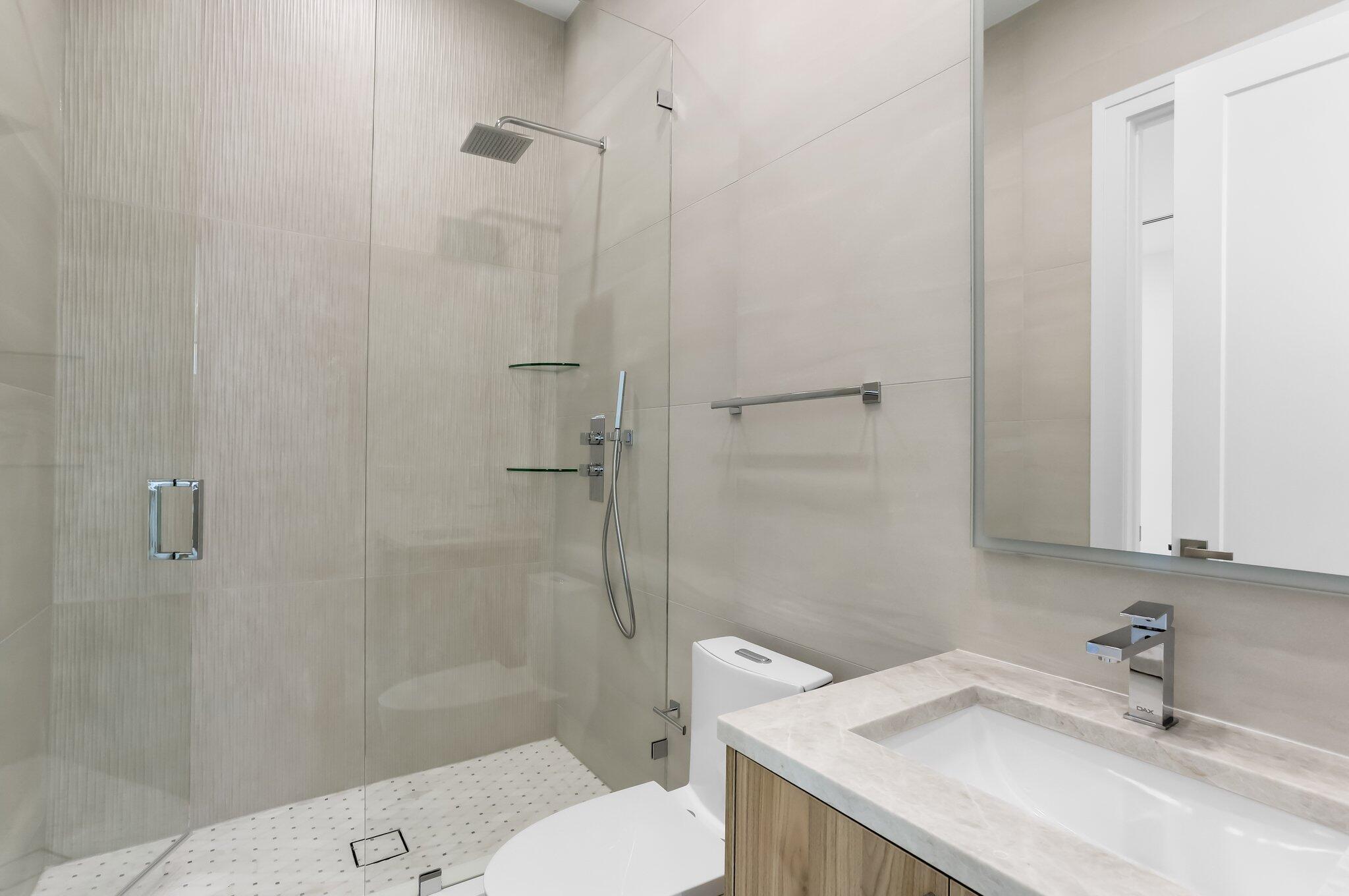 237 NE 11th Street