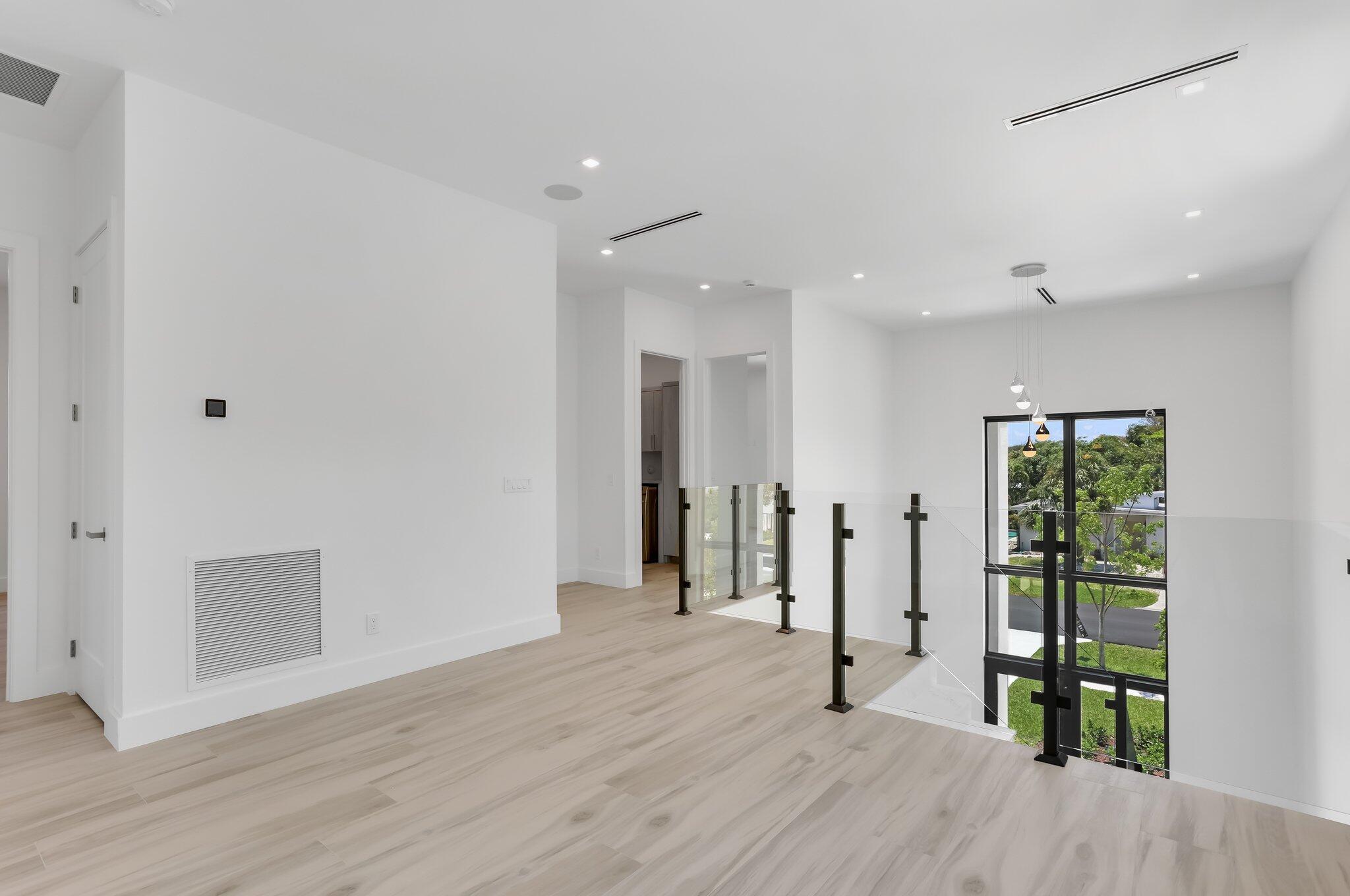 237 NE 11th Street