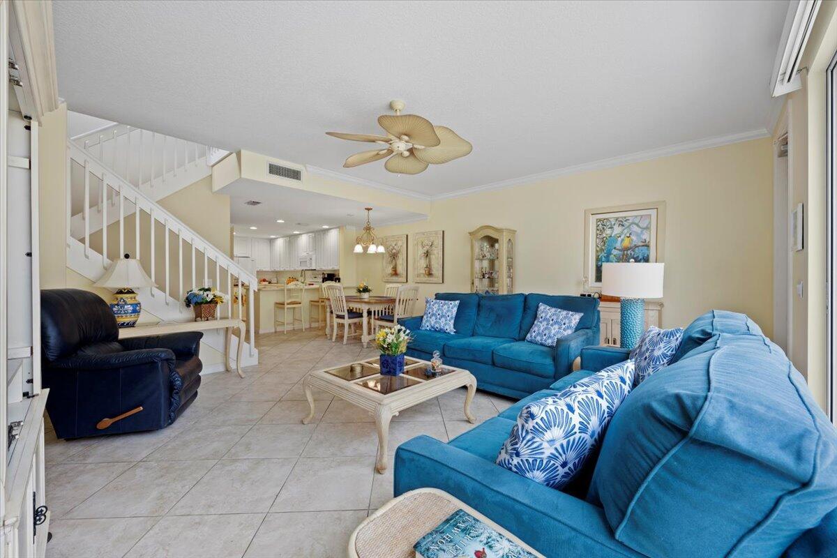 Photo 12 of home located at 1609 Jeaga Drive, Jupiter FL