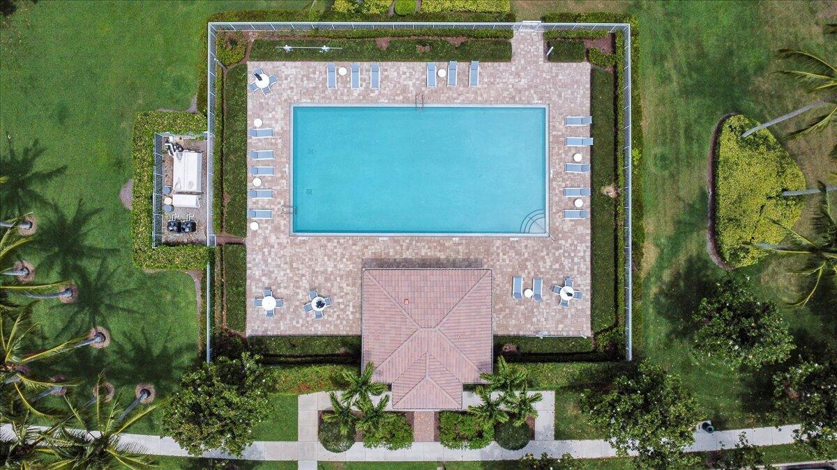 Photo 39 of home located at 1609 Jeaga Drive, Jupiter FL