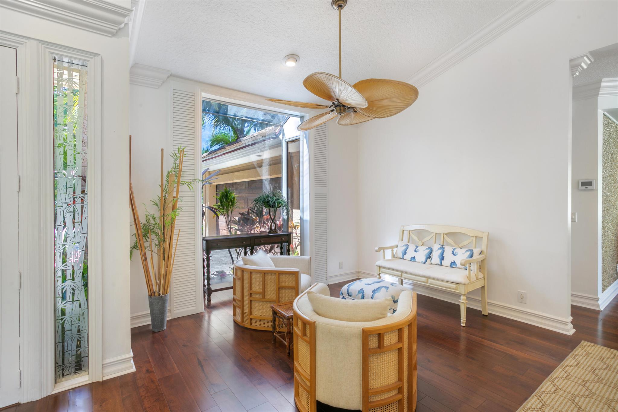 Photo 8 of home located at 191 Commodore Drive, Jupiter FL