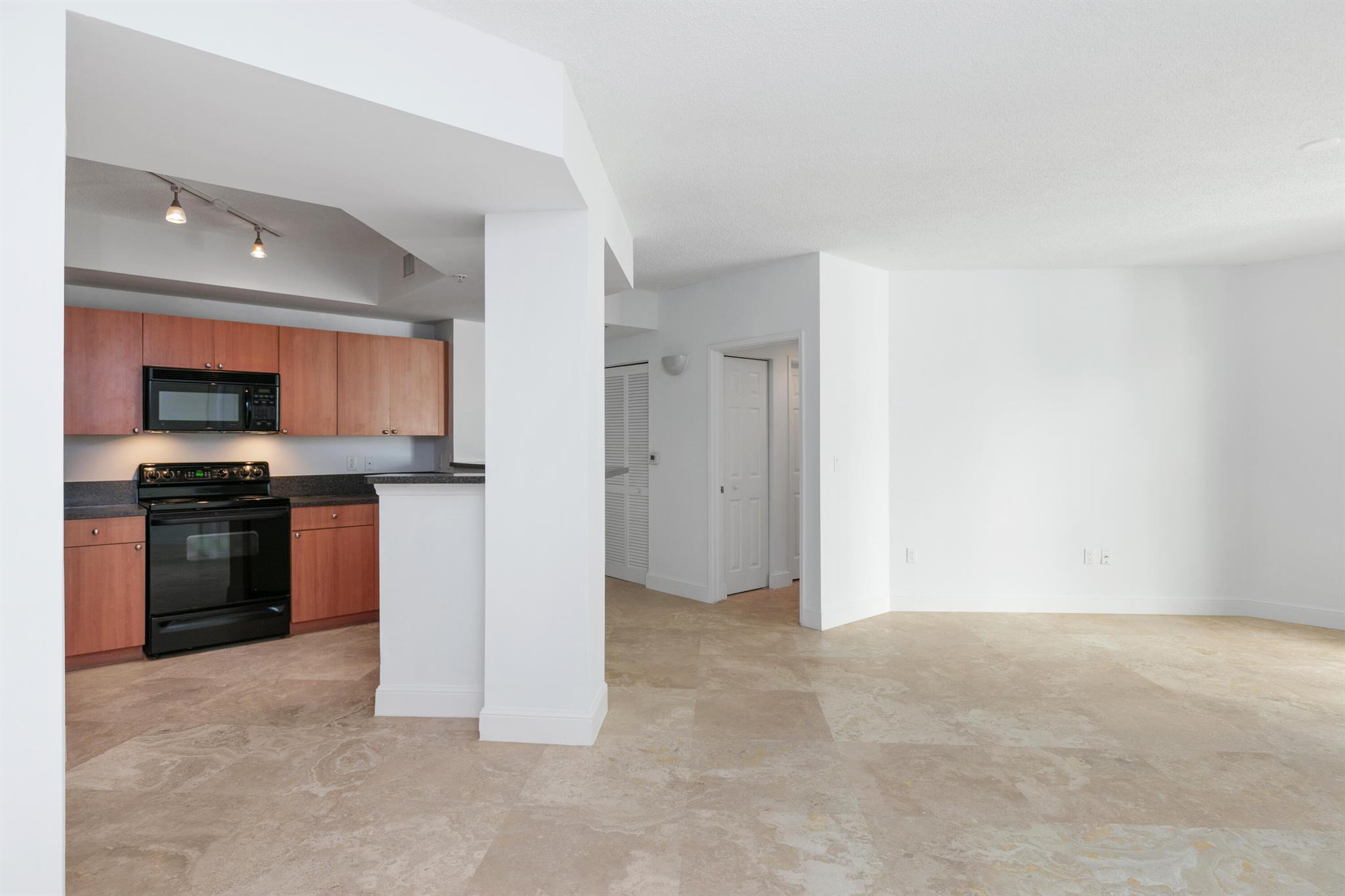 630 Sapodilla Avenue Unit 316, West Palm Beach, Florida 33401