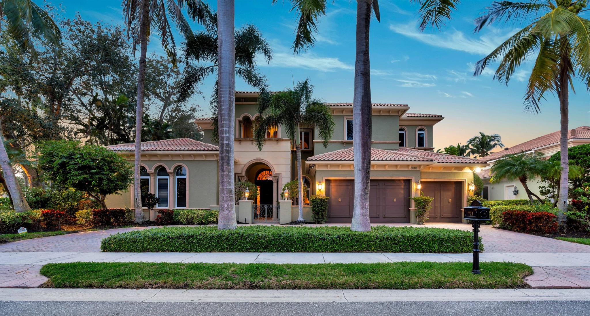 Welcome to this elegant waterfront residence, nestled within the prestigious gated community of Harbour Isles in the heart of the Palm Beaches. Offering unparalleled access to the Intracoastal Waterway and the Atlantic Ocean, this home boasts a prime location with 90 feet of waterfront, ideal for accommodating a 70-foot yacht. Featuring 4 spacious bedrooms and 4 full and 2 half baths, this 2 story property seamlessly combines luxury, comfort, and the ultimate boating lifestyle.
