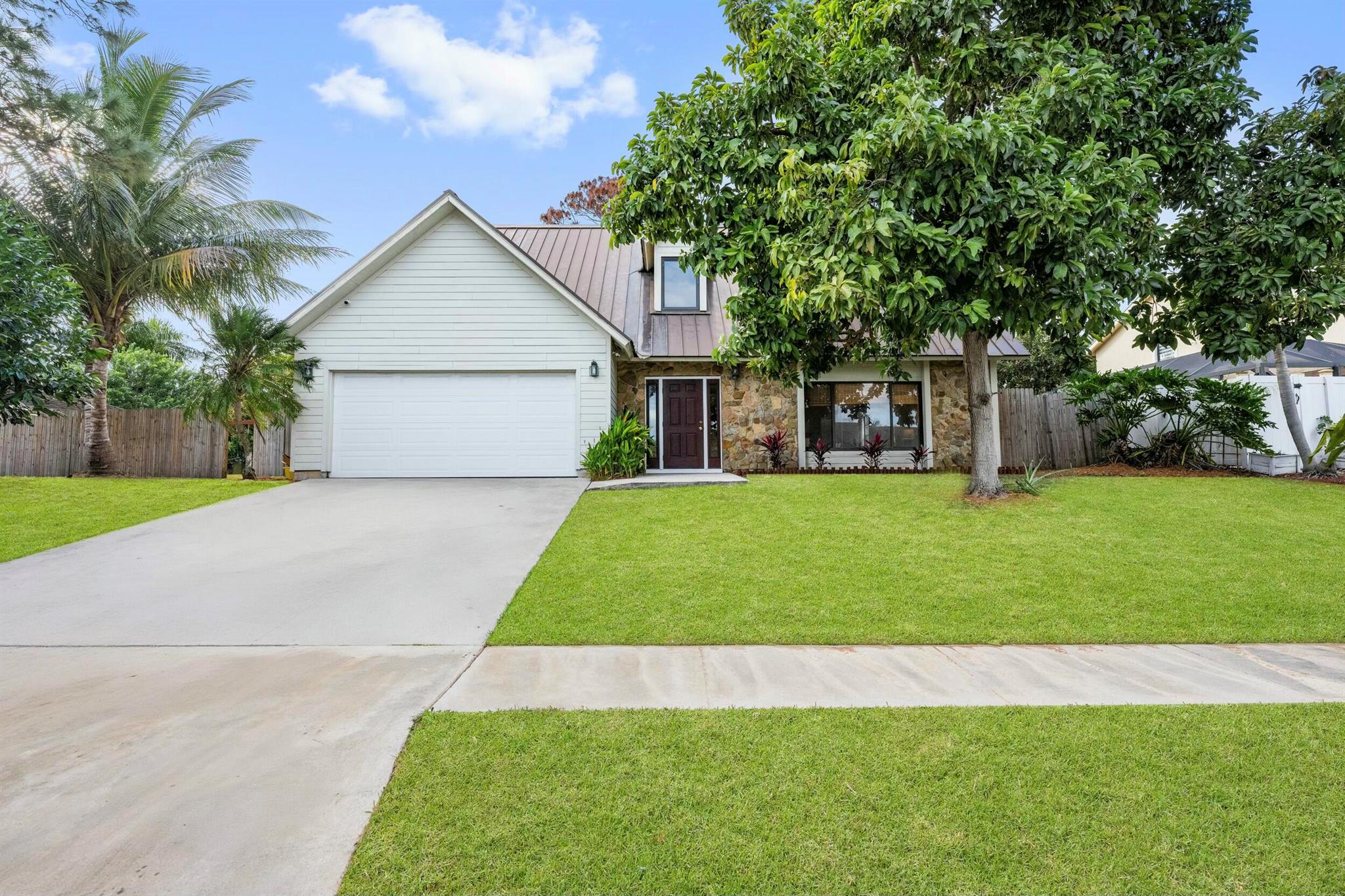 777 Briarwood Drive, Haverhill, Florida 33415