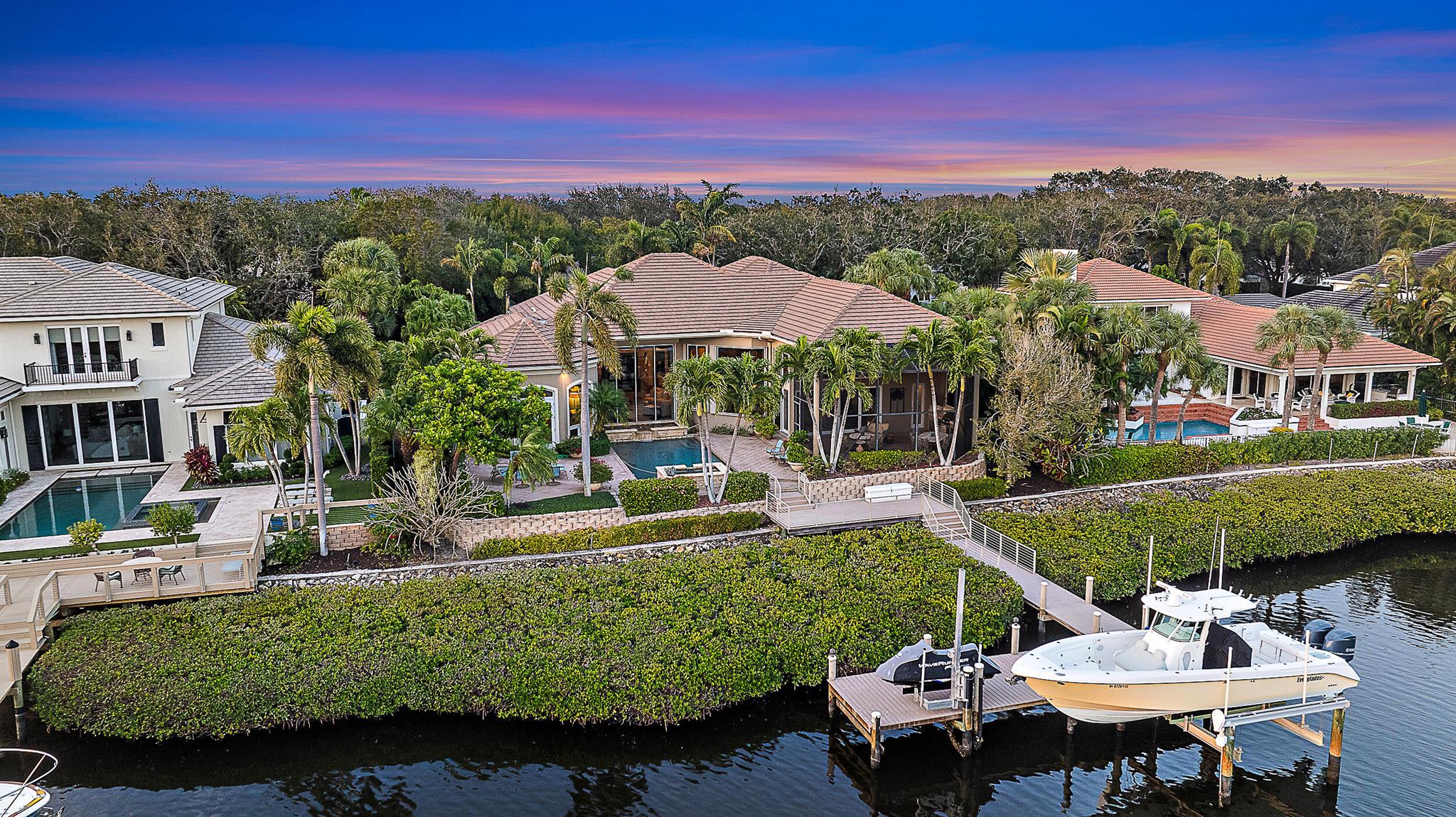 Photo 2 of home located at 139 Commodore Drive, Jupiter FL