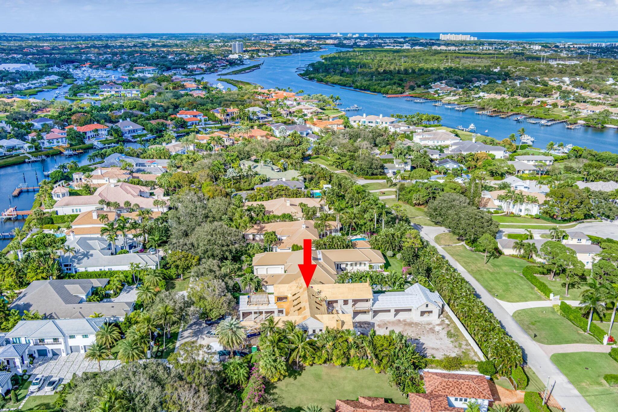 Photo 9 of home located at 467 Mariner Drive, Jupiter FL