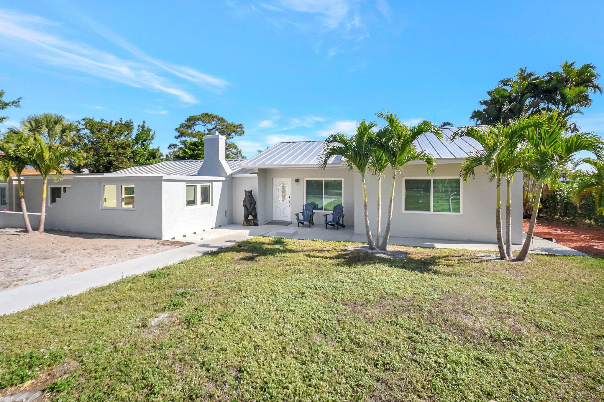 6604 Eastview Drive, Lake Worth, Florida 33462