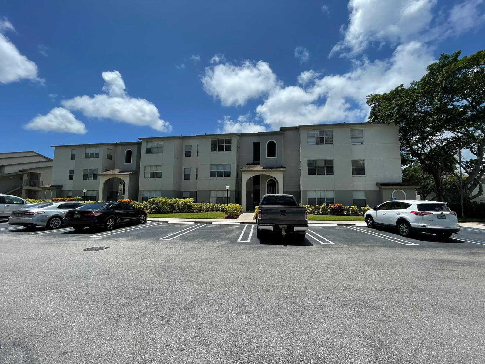 1401 Village Boulevard Unit 136, West Palm Beach, Florida 33409