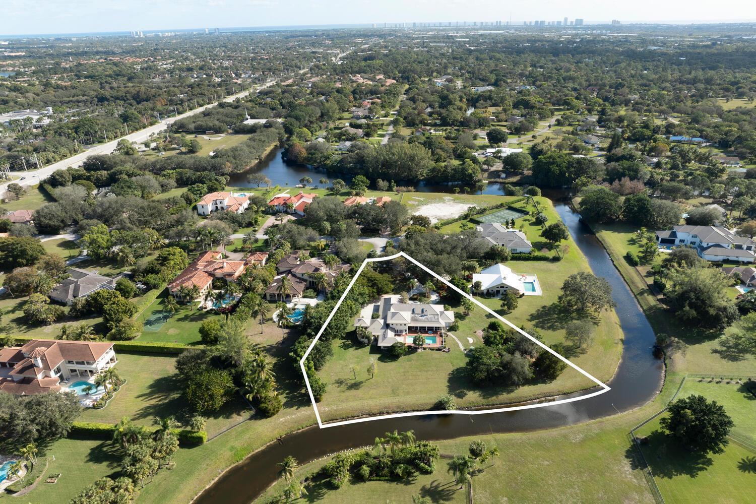 5564 Whirlaway Road, Palm Beach Gardens, Florida 33418