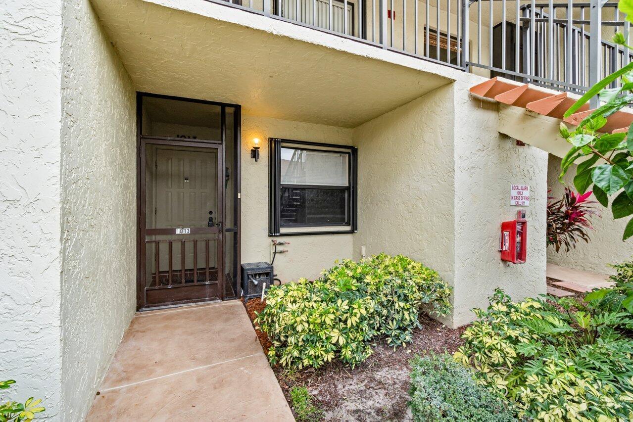 Step into this beautifully updated 2-bedroom, 2-bath home, where modern elegance meets comfort. The updated kitchen, featuring high-end appliances, makes cooking a true delight. Perfectly situated near shopping, dining, and entertainment, this home offers both convenience and style.Enjoy a vibrant lifestyle with access to a wide range of community amenities, including a clubhouse, pool, walking paths, bocce ball, fitness center, library, game room, tennis, pickleball, and so much more. Experience the best of Florida living--this home is ready for you!