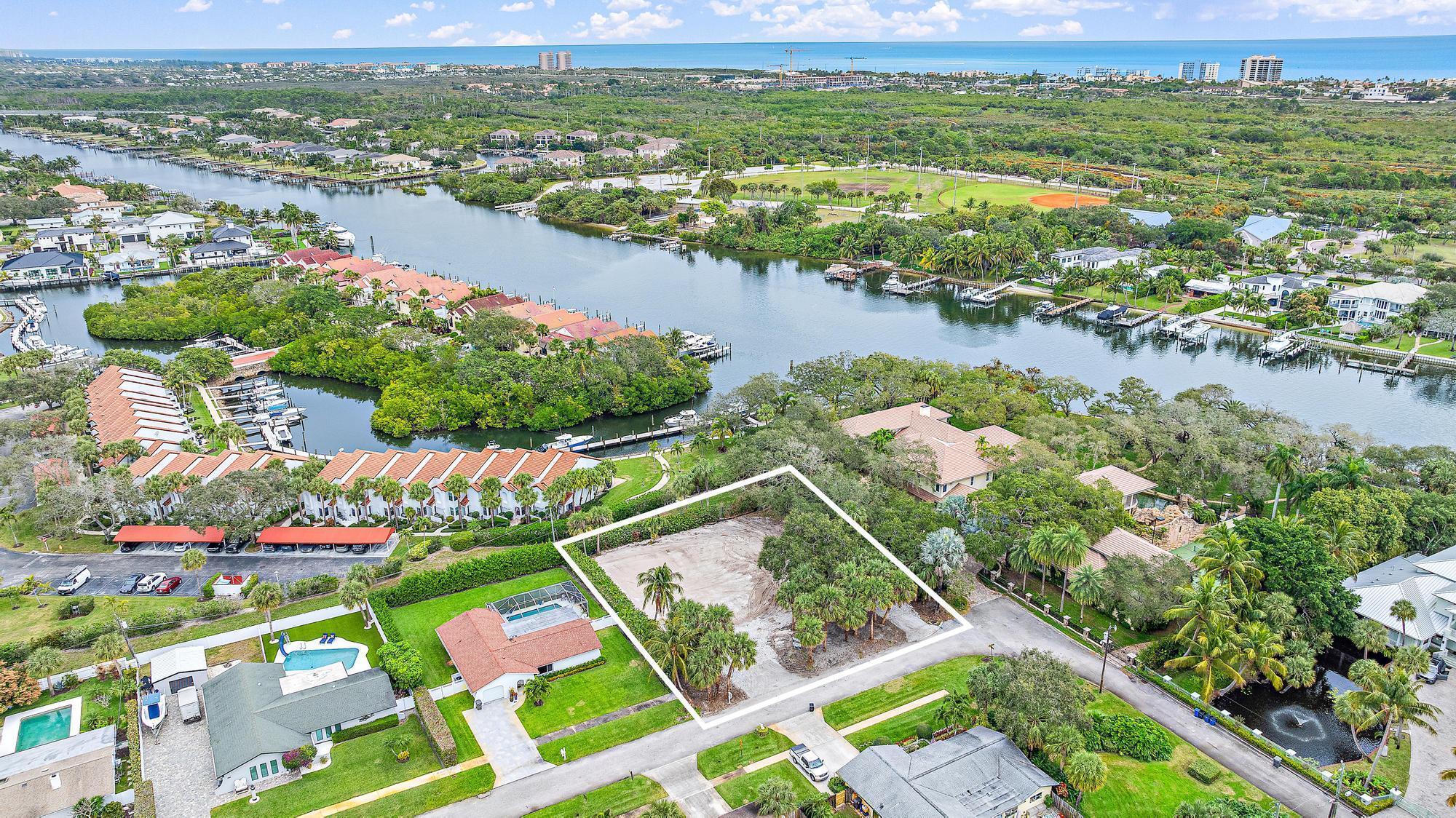 Image to showcase the property located at 2267 Windsor Road