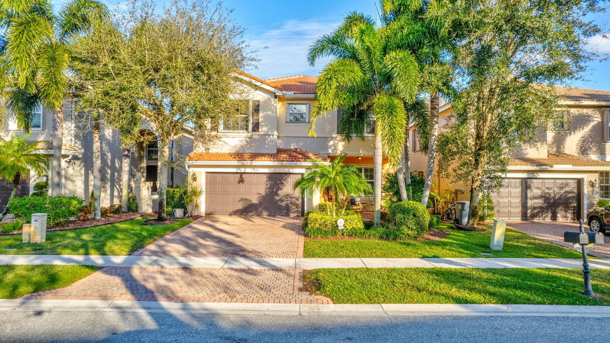 Photo 2 of home located at 11606 Ponywalk Trail, Boynton Beach FL
