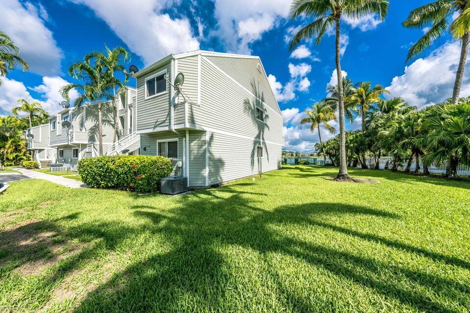 3433 44th Street Unit 201, Lauderdale Lakes, Florida 33309