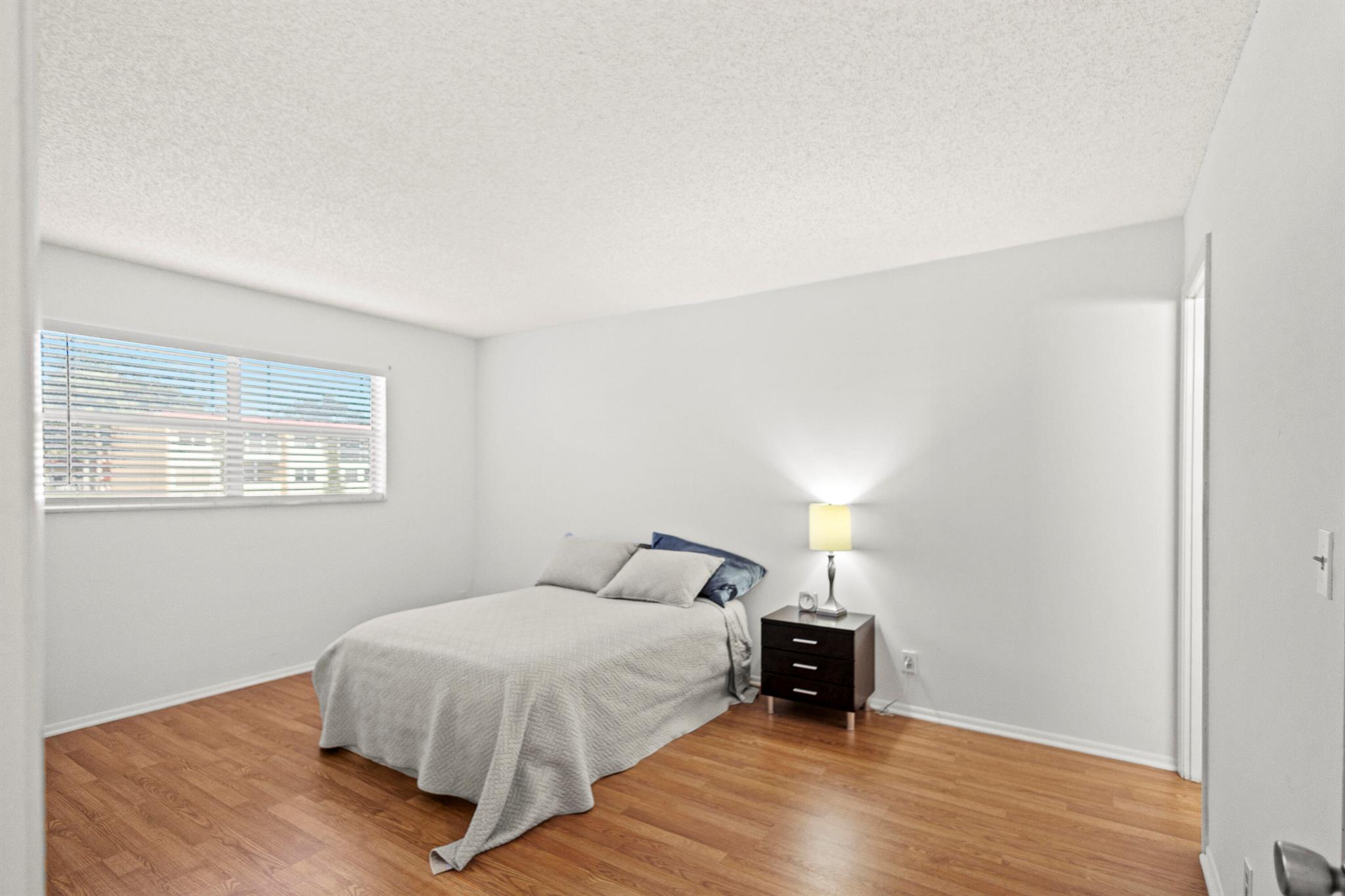 Photo 14 of home located at 439 Lake Helen Drive, West Palm Beach FL