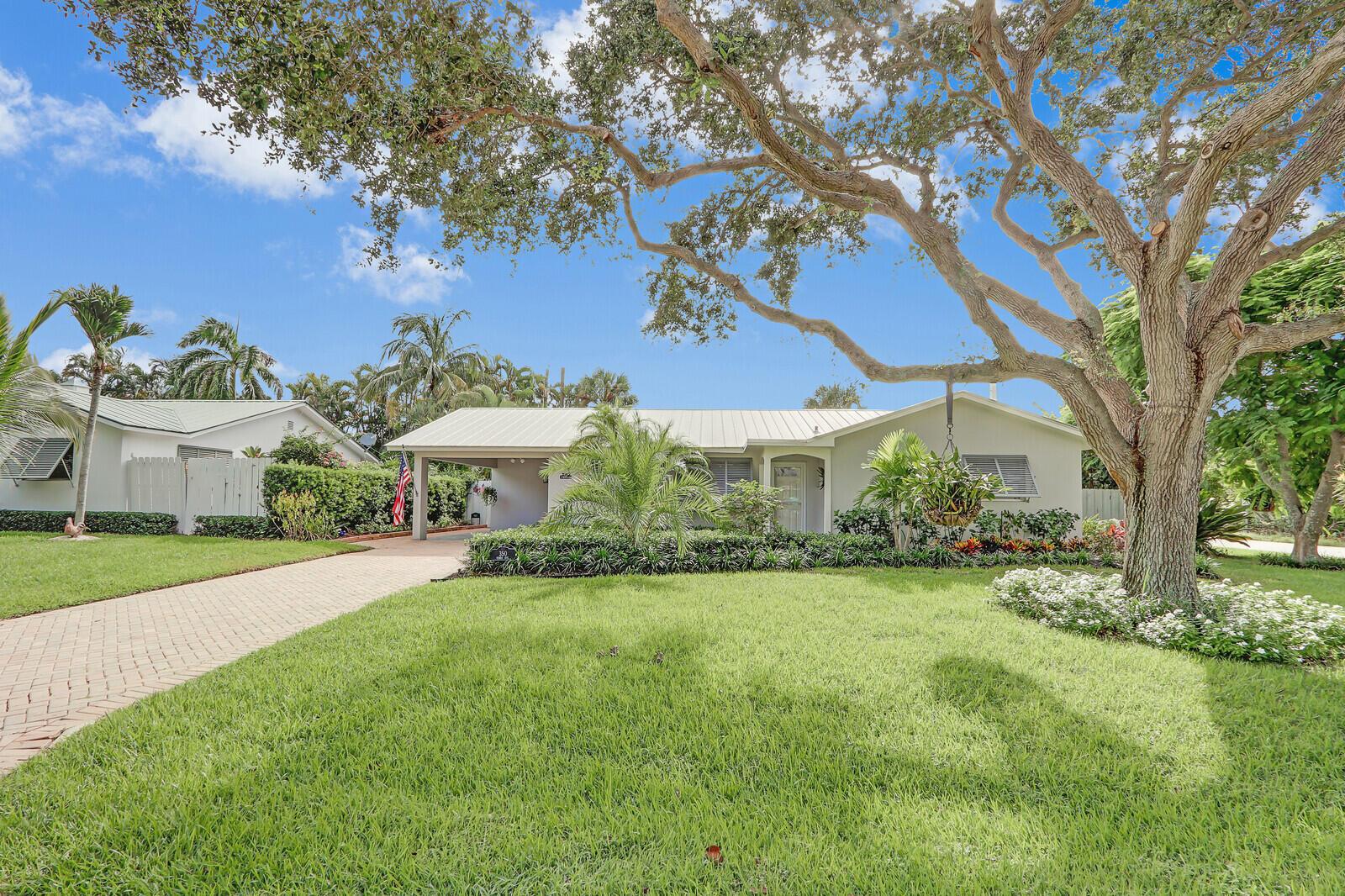 Here is your slice of paradise in Tequesta. This charming, pool home is 2 bedrooms, 2 bathrooms, 1 car carport and has been thoughtfully renovated to reflect the Florida lifestyle. The outdoor area is a highlight, with the gorgeous pool, it is an entertainer's dream! Just a short distance to the beach and local dining favorites, you also enjoy close proximity to the Parks and Rec for any recreation you may desire. Each element is designed to offer comfort and convenience, making it the perfect place to call home. Indulge in the beauty and tranquility of Tequesta living!