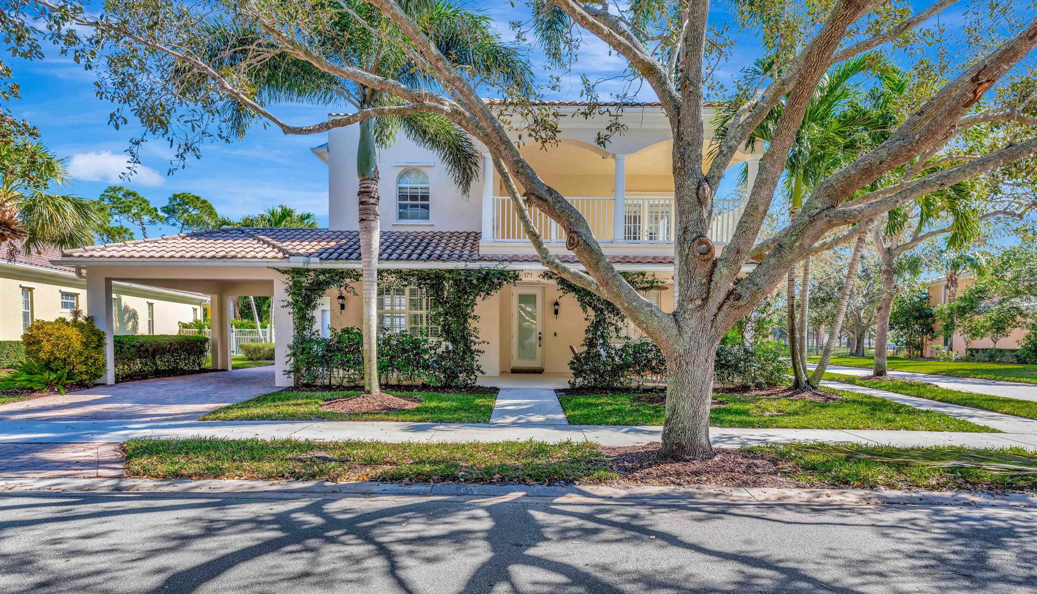 Don't miss this one of a kind Abacoa property in the Tuscany neighborhood which backs up to the preserve, providing tranquility and privacy.  Newly renovated chef's kitchen with a six burner gas range which leads out to paradise in the backyard. This light filled home includes five bedrooms, four baths and an adjacent family room with sliding doors out to pool and patio. This is the perfect house for entertaining. One bed and bath on the first floor to provide convenience with the remaining four upstairs. The master suite includes two walk in closets and a private balcony. Close to Abacoa Town Center, Abacoa community center, this home offers the perfect blend of luxury and comfort in the heart of Jupiter.