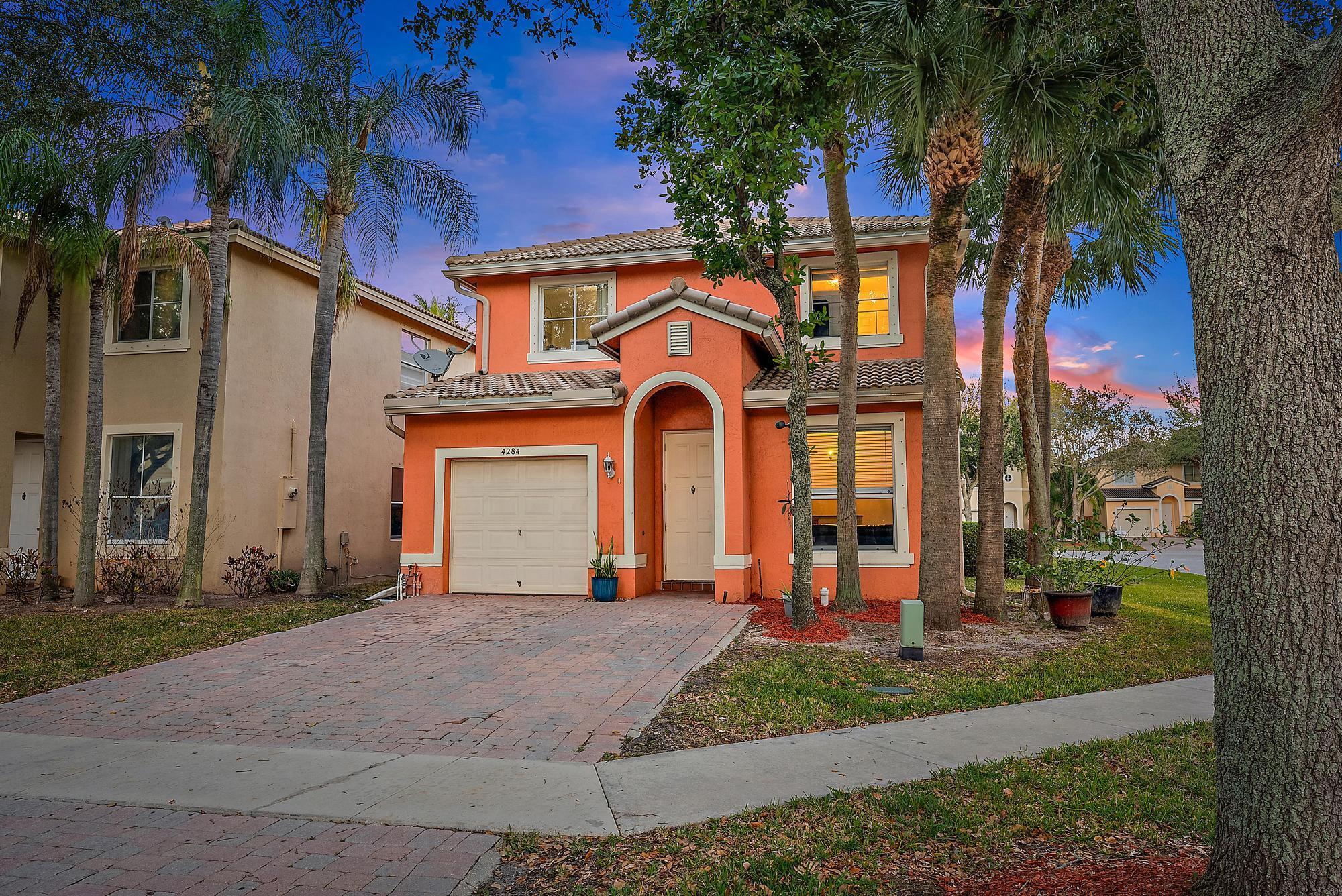 4284 Lake Lucerne Circle, West Palm Beach, Florida 33409