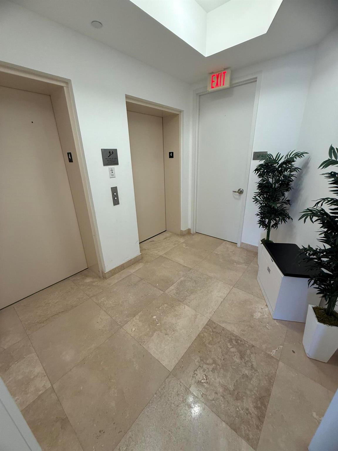Condo for Rent in Sunny Isles Beach, FL