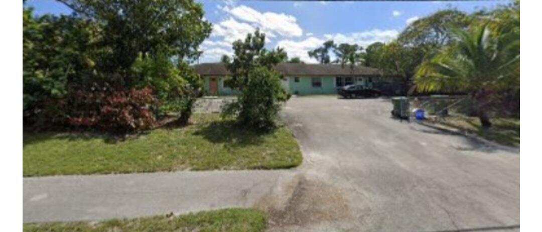 3890 Park Lane, Palm Springs, Florida 33406