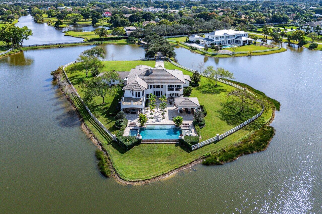 10527 El Paraiso Place, Delray Beach, Florida 33446