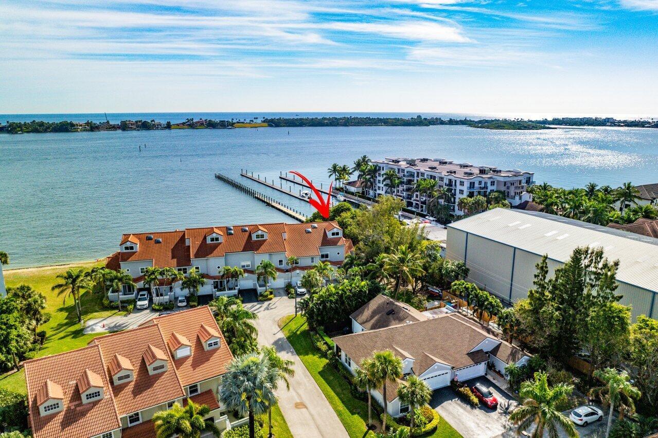 31 Lakeshore Drive Unit , Hypoluxo, Florida 33462