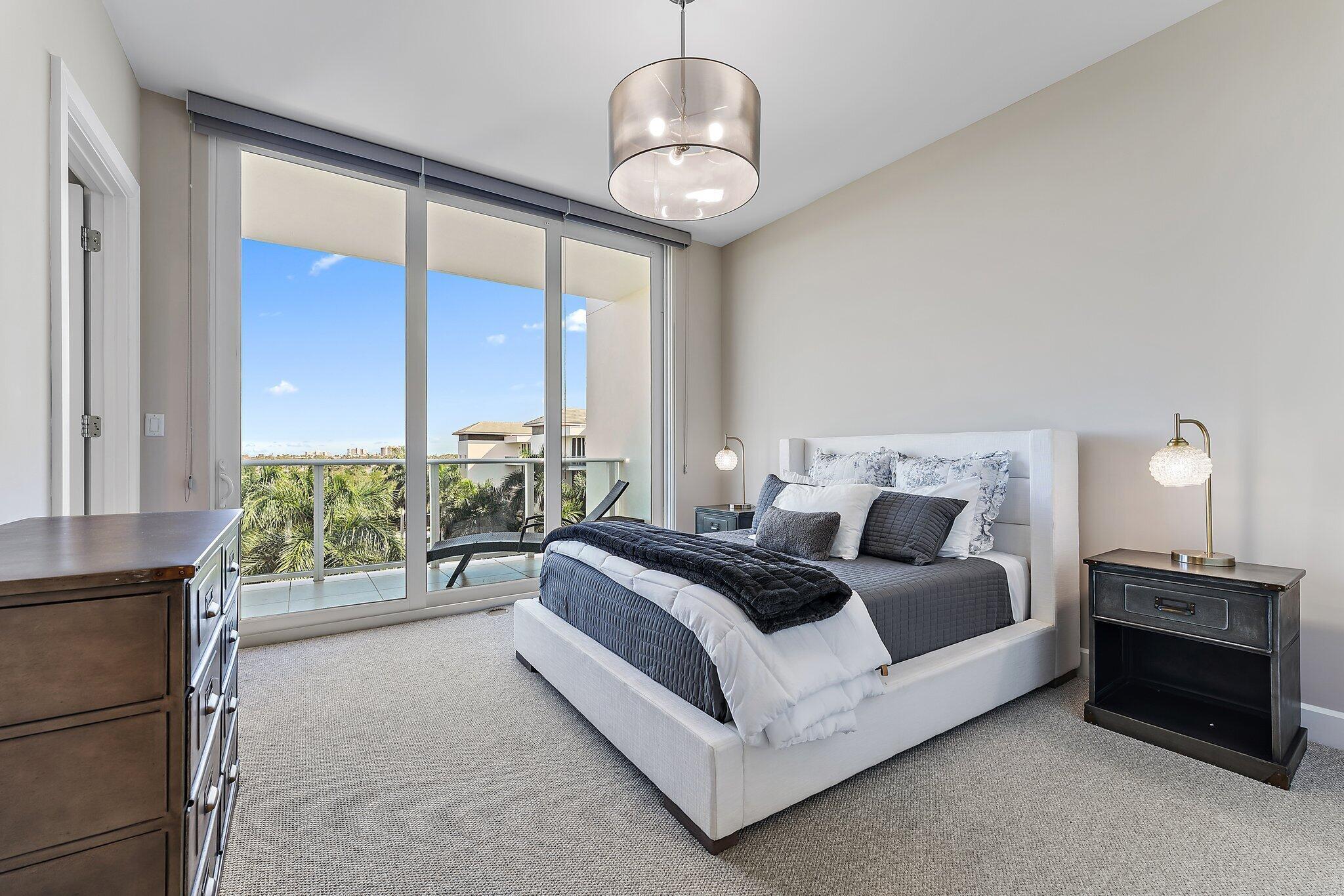 Image to showcase the property located at 2700 Donald Ross Road 501