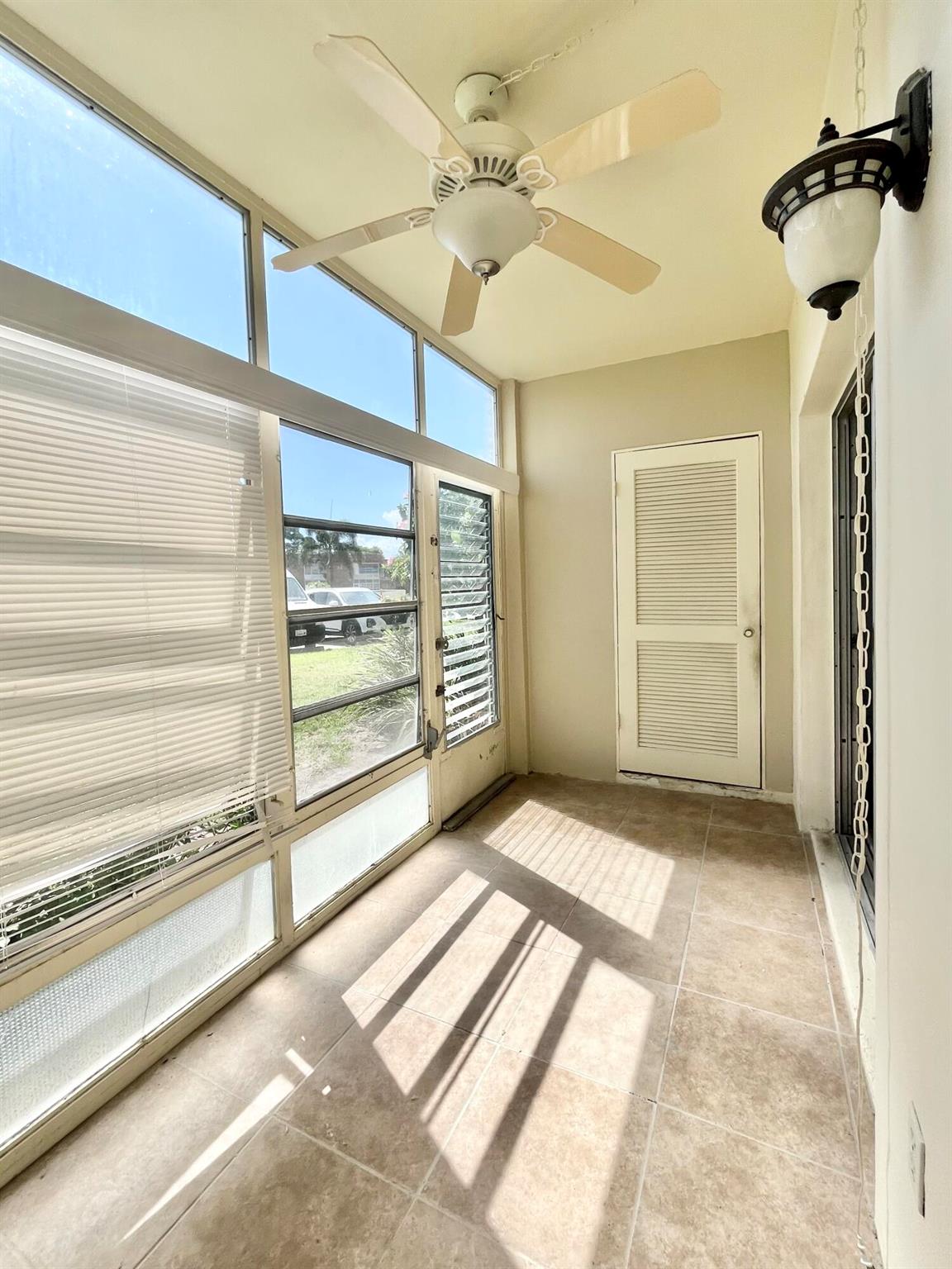 Photo 12 of home located at 33 Pine Arbor Lane 103, Vero Beach FL