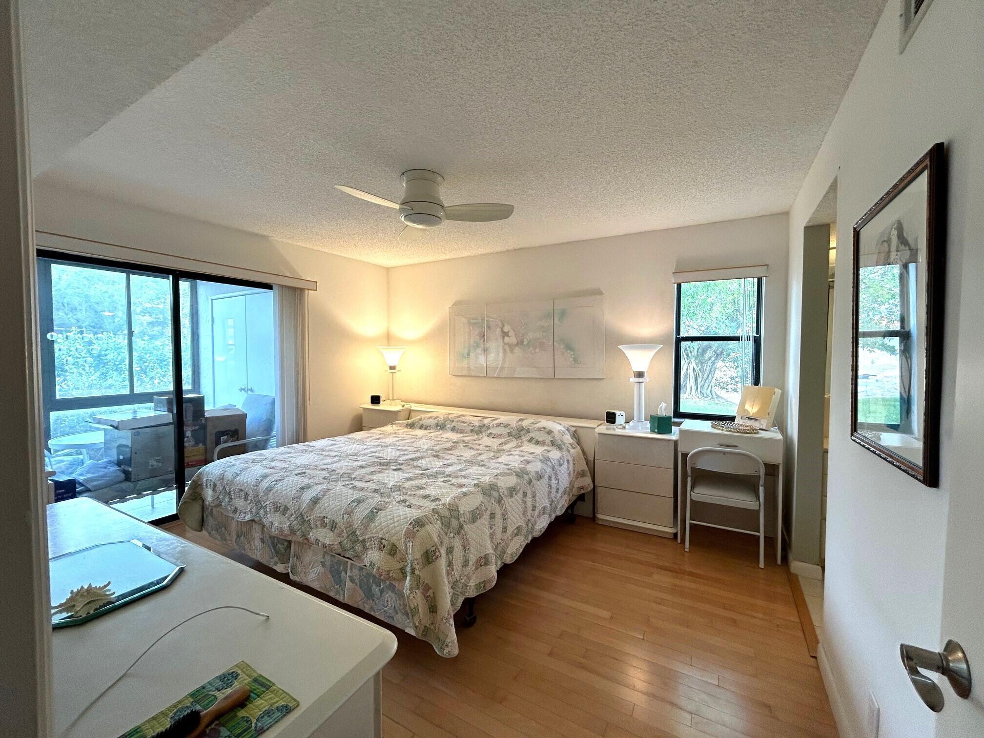 Photo 16 of home located at 7673 Tahiti Lane 106, Lake Worth FL