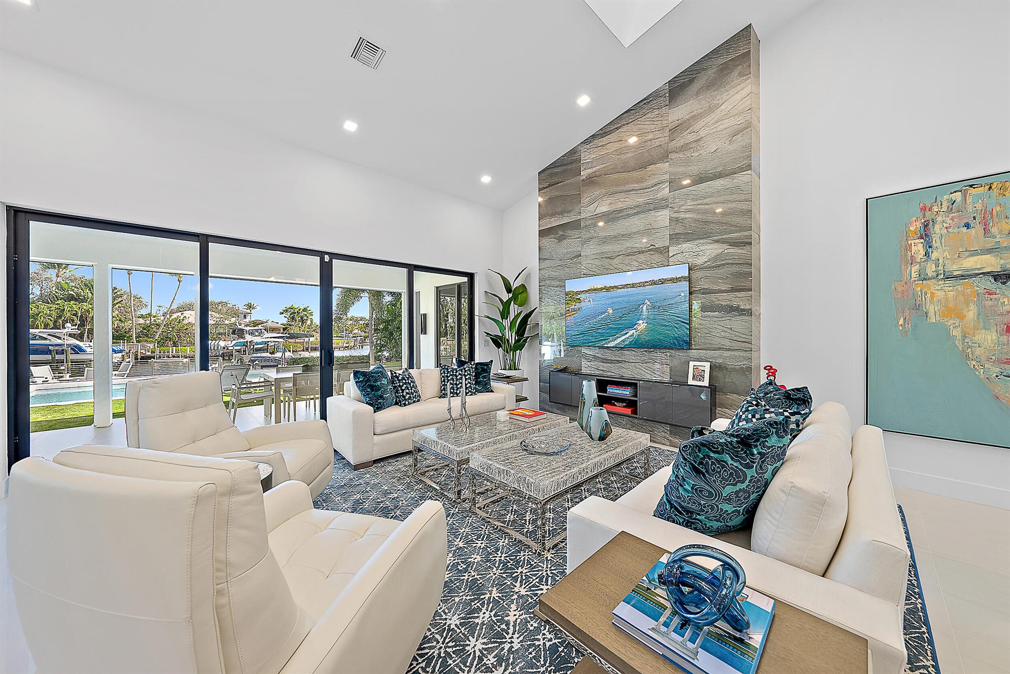 Photo 3 of home located at 179 Regatta Drive, Jupiter FL