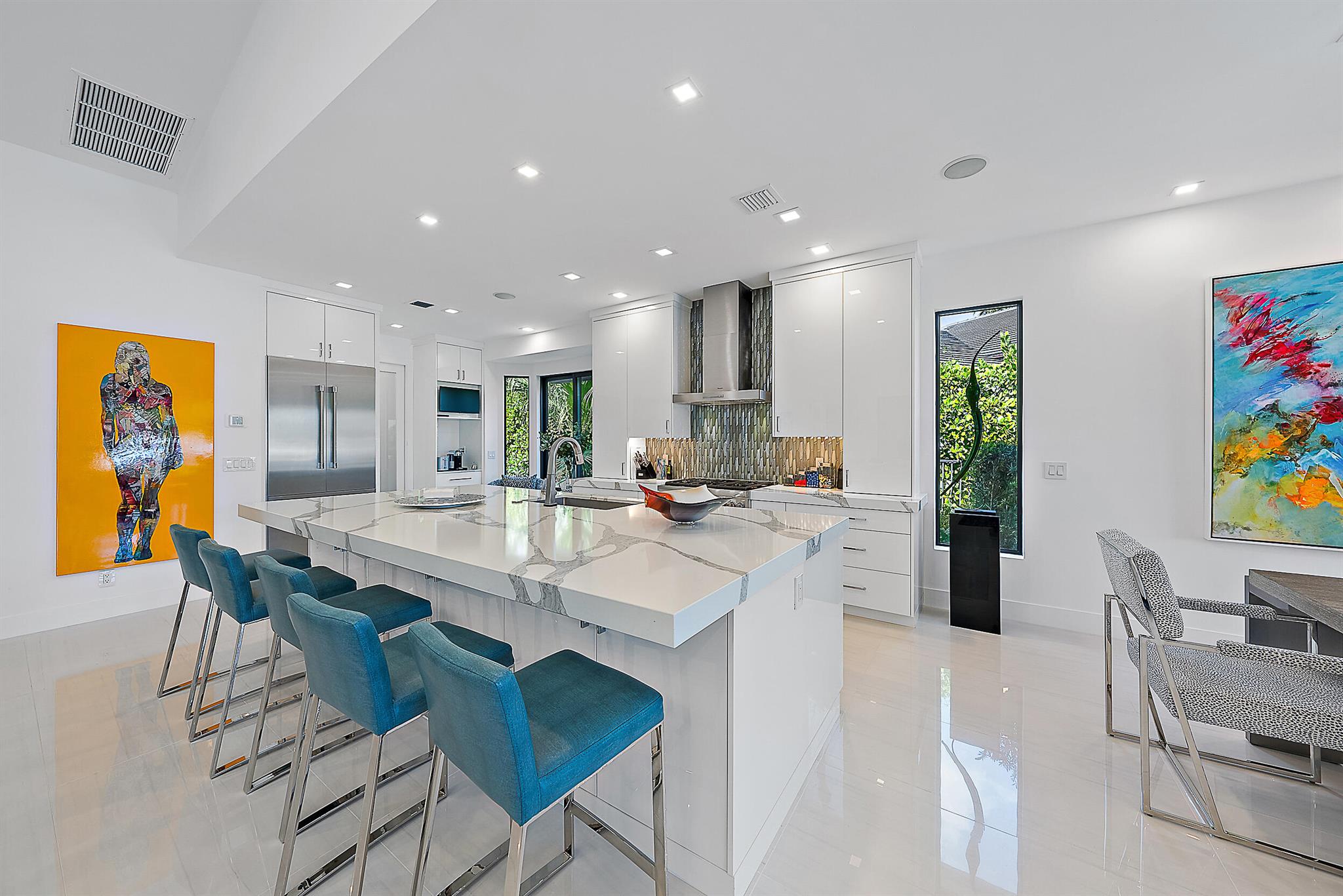 Photo 7 of home located at 179 Regatta Drive, Jupiter FL