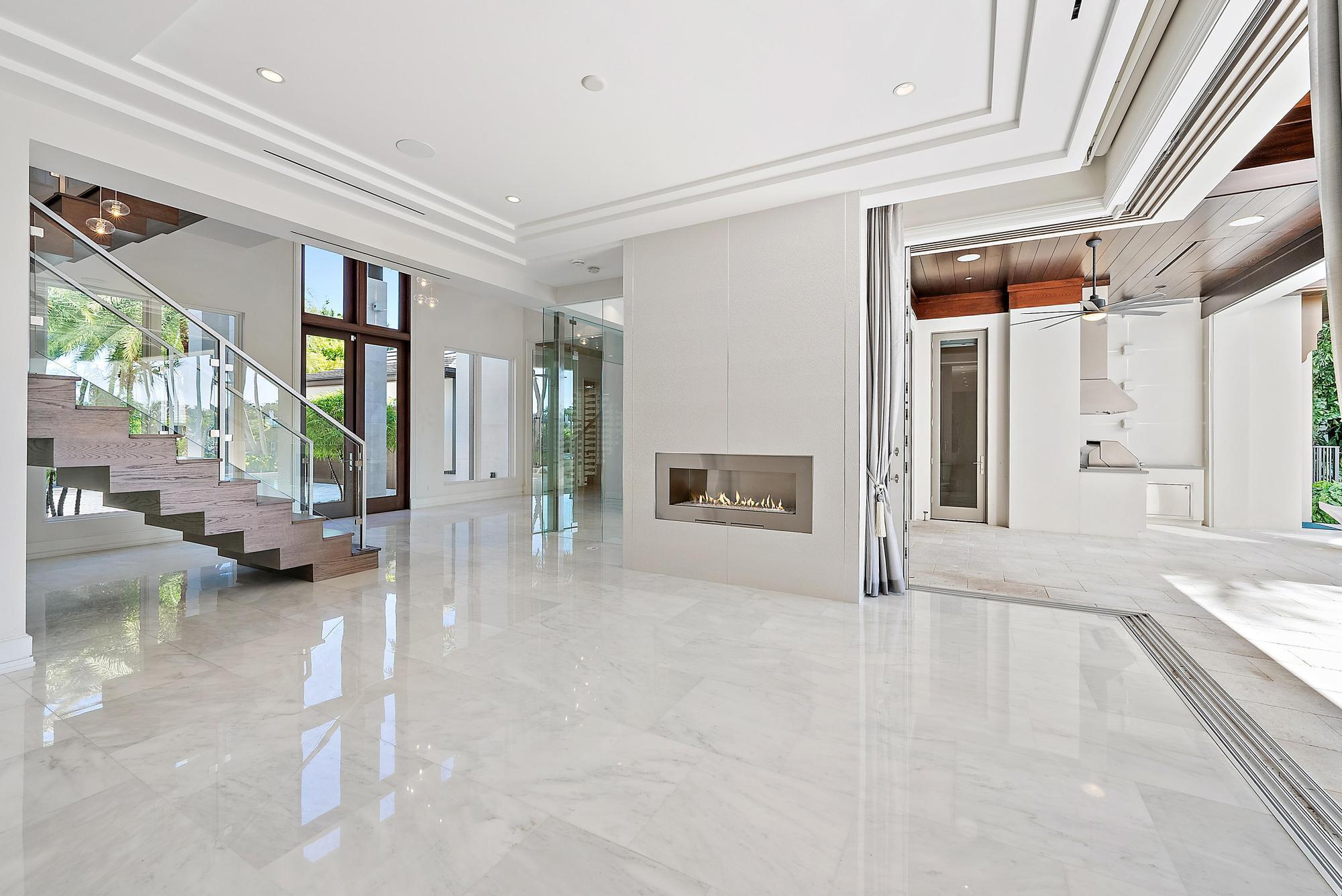Photo 10 of home located at 177 Commodore Drive, Jupiter FL