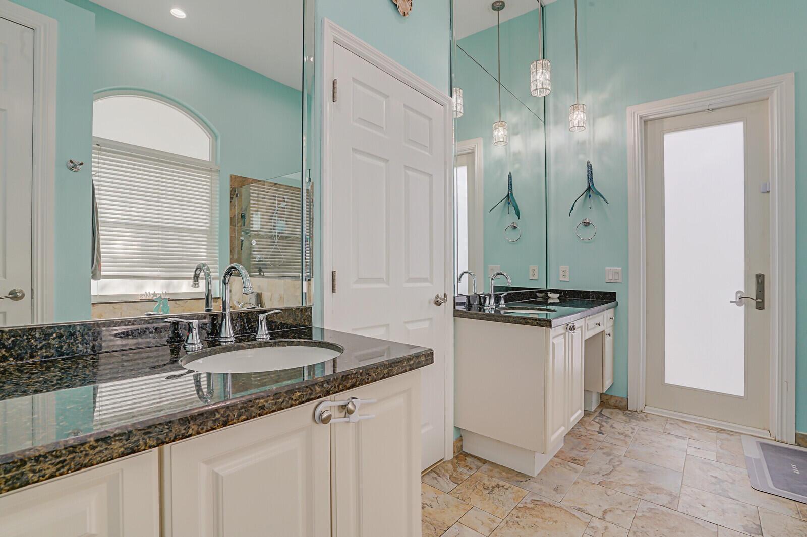 Photo 20 of home located at 6898 Houlton Circle, Lake Worth FL