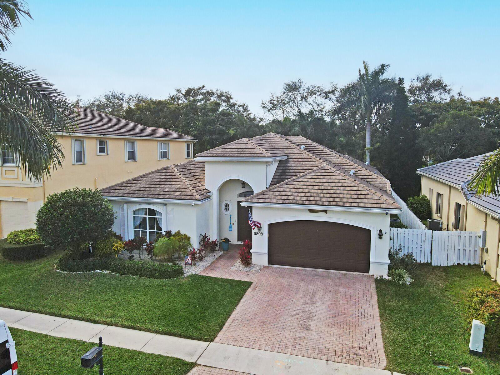 Photo 41 of home located at 6898 Houlton Circle, Lake Worth FL