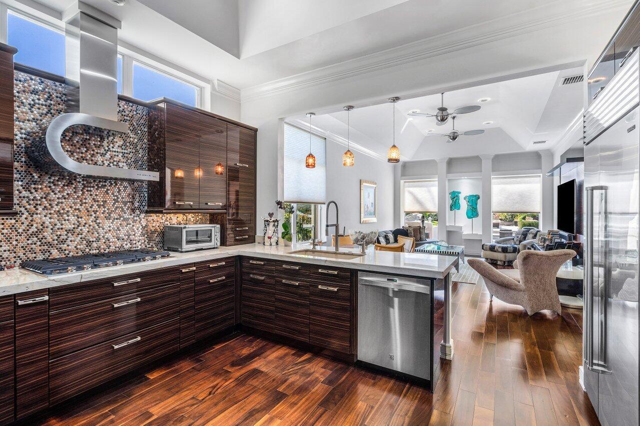 Photo 14 of home located at 337 Eagle Drive, Jupiter FL