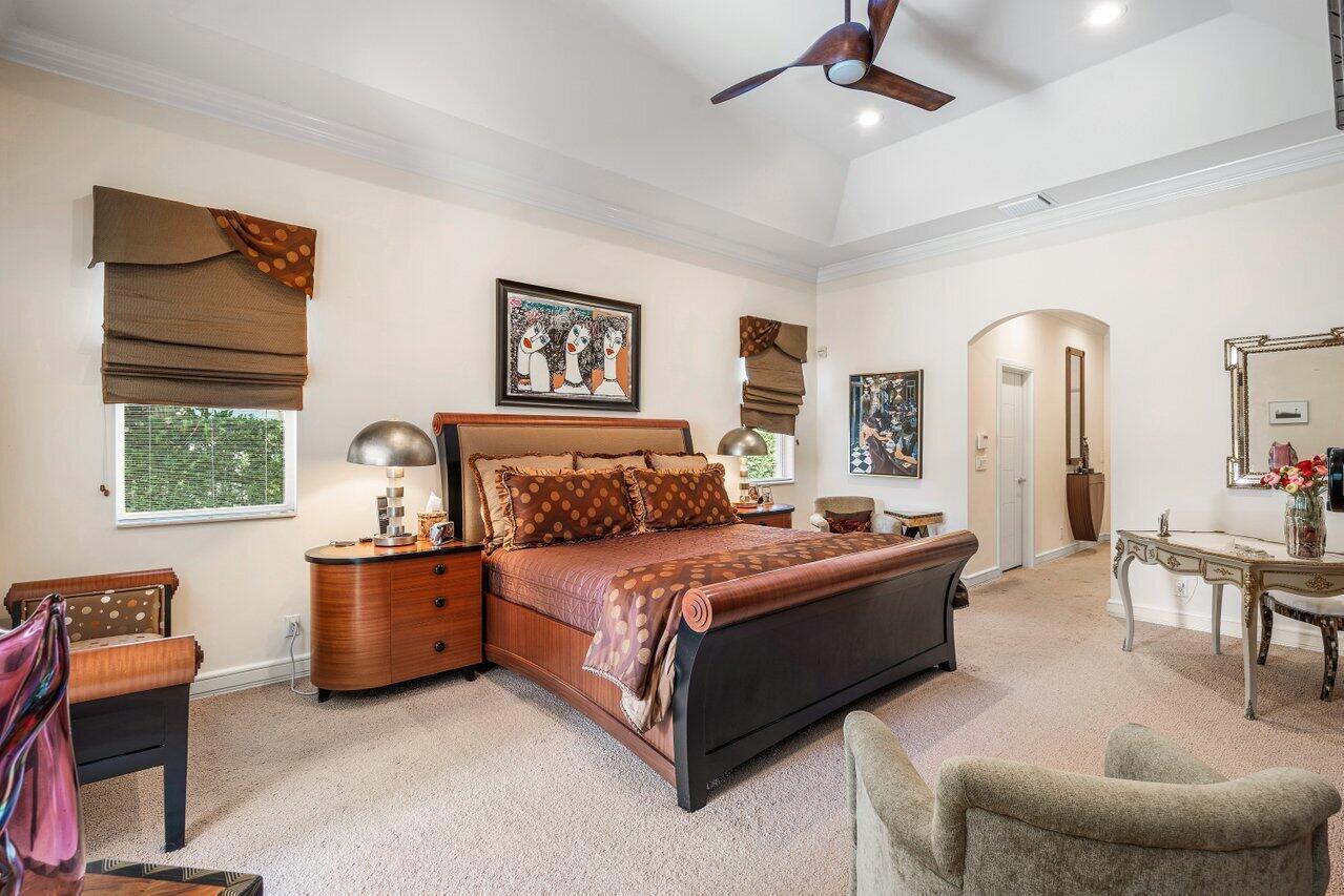 Photo 21 of home located at 337 Eagle Drive, Jupiter FL