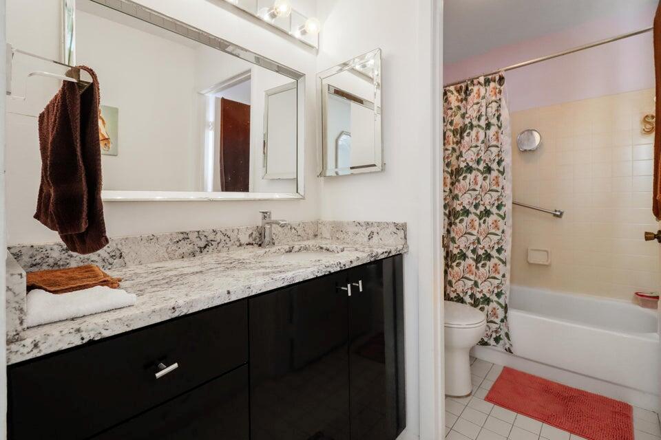 Photo 12 of home located at 107 Lake Terry Drive, West Palm Beach FL