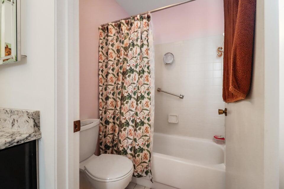 Photo 15 of home located at 107 Lake Terry Drive, West Palm Beach FL